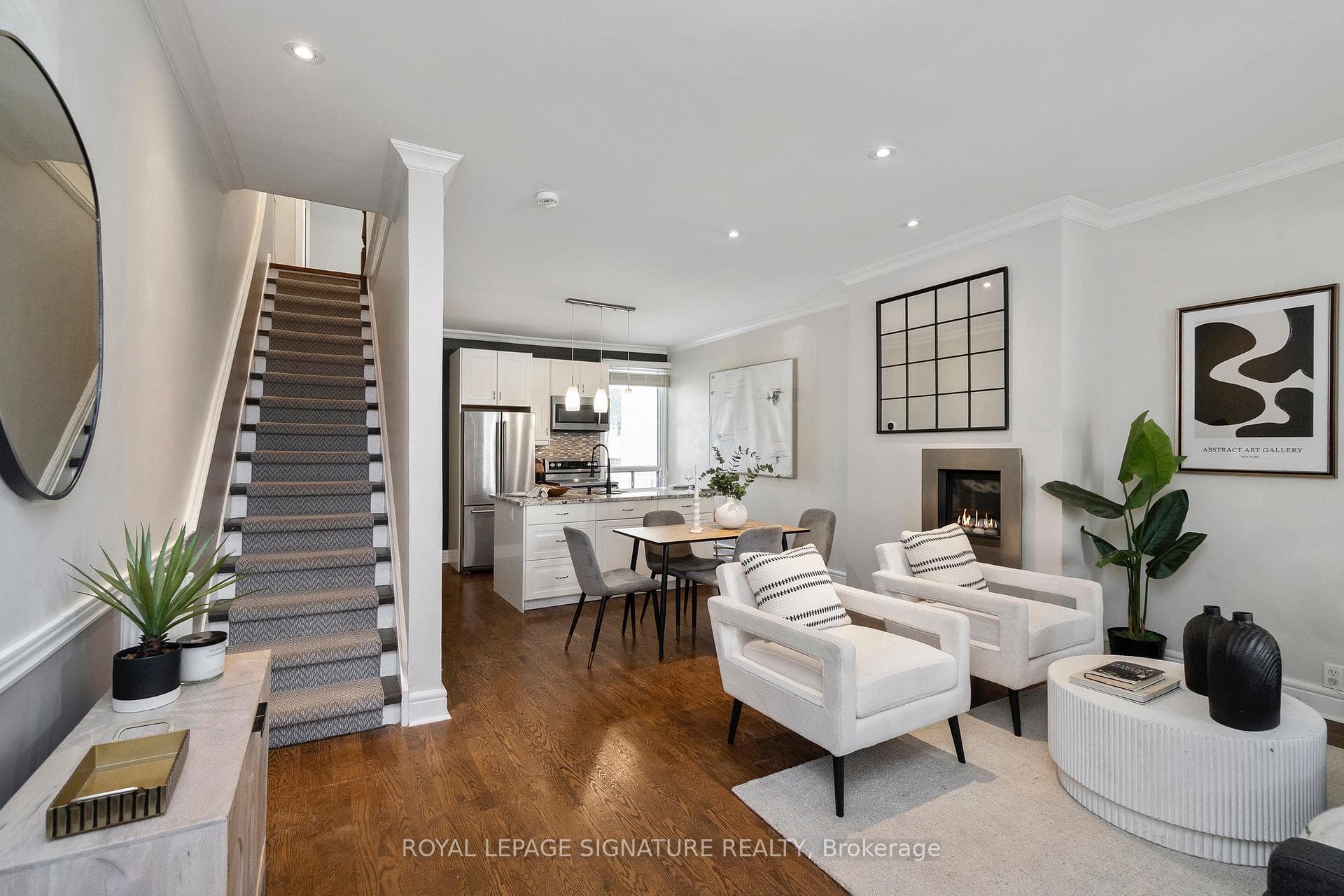 215 Yarmouth Road, Bloor West Village / Swansea, ON M6G 1X5 - Photo 1