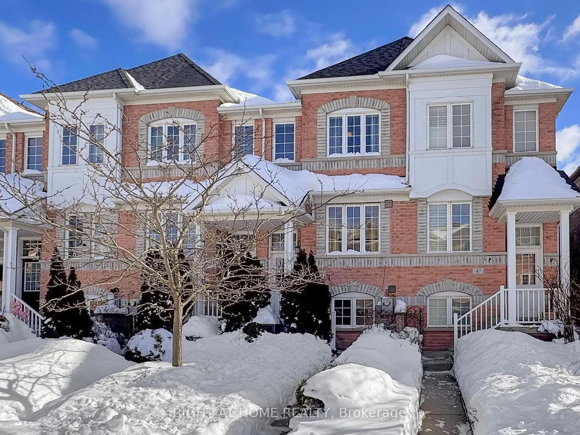 49 Wilkes Crescent, Dorset Park / Kennedy Park, ON M1L 0B4 - Photo 1