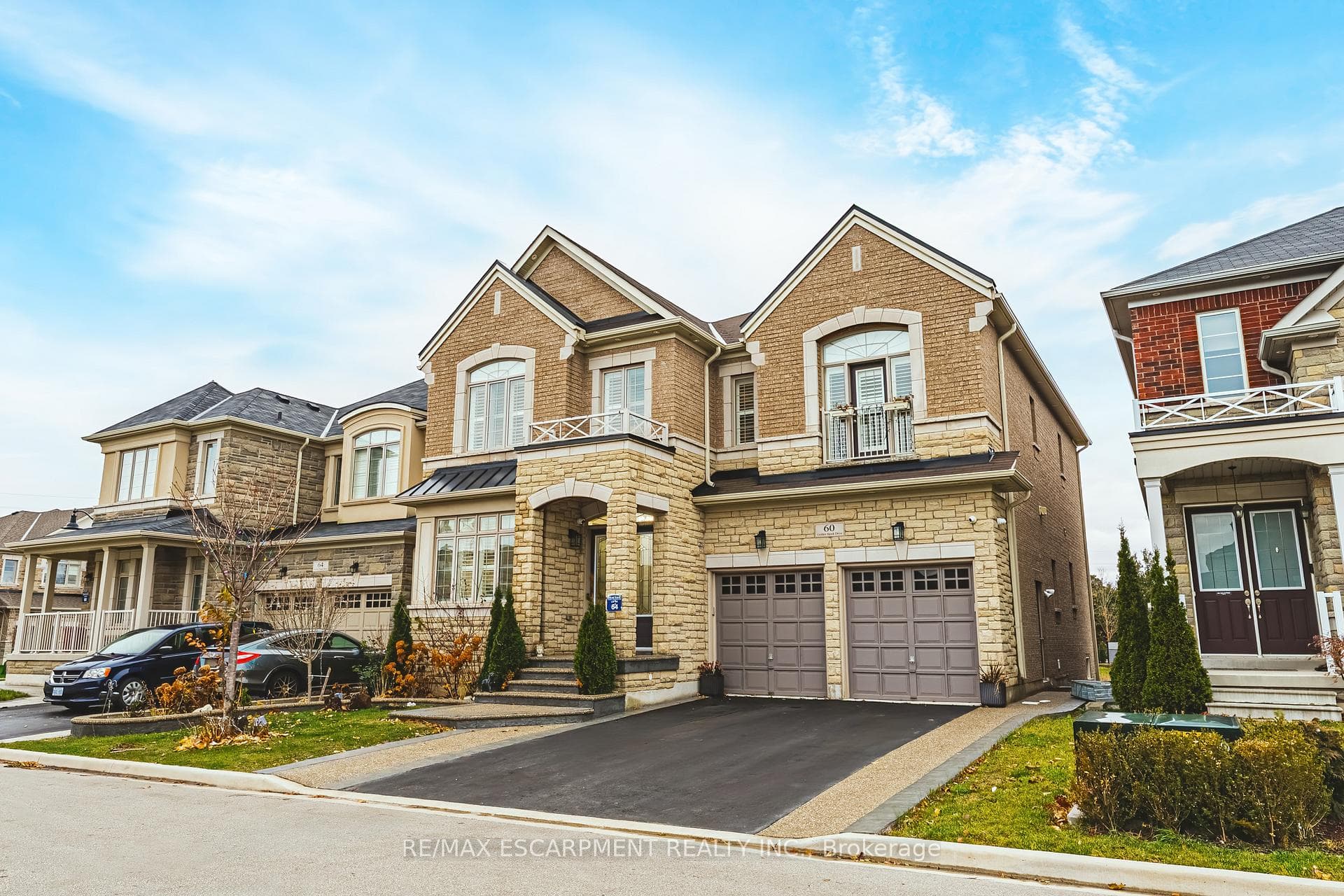 60 Golden Hawk Drive, Hamilton, ON L8B 1W9 - Photo 1