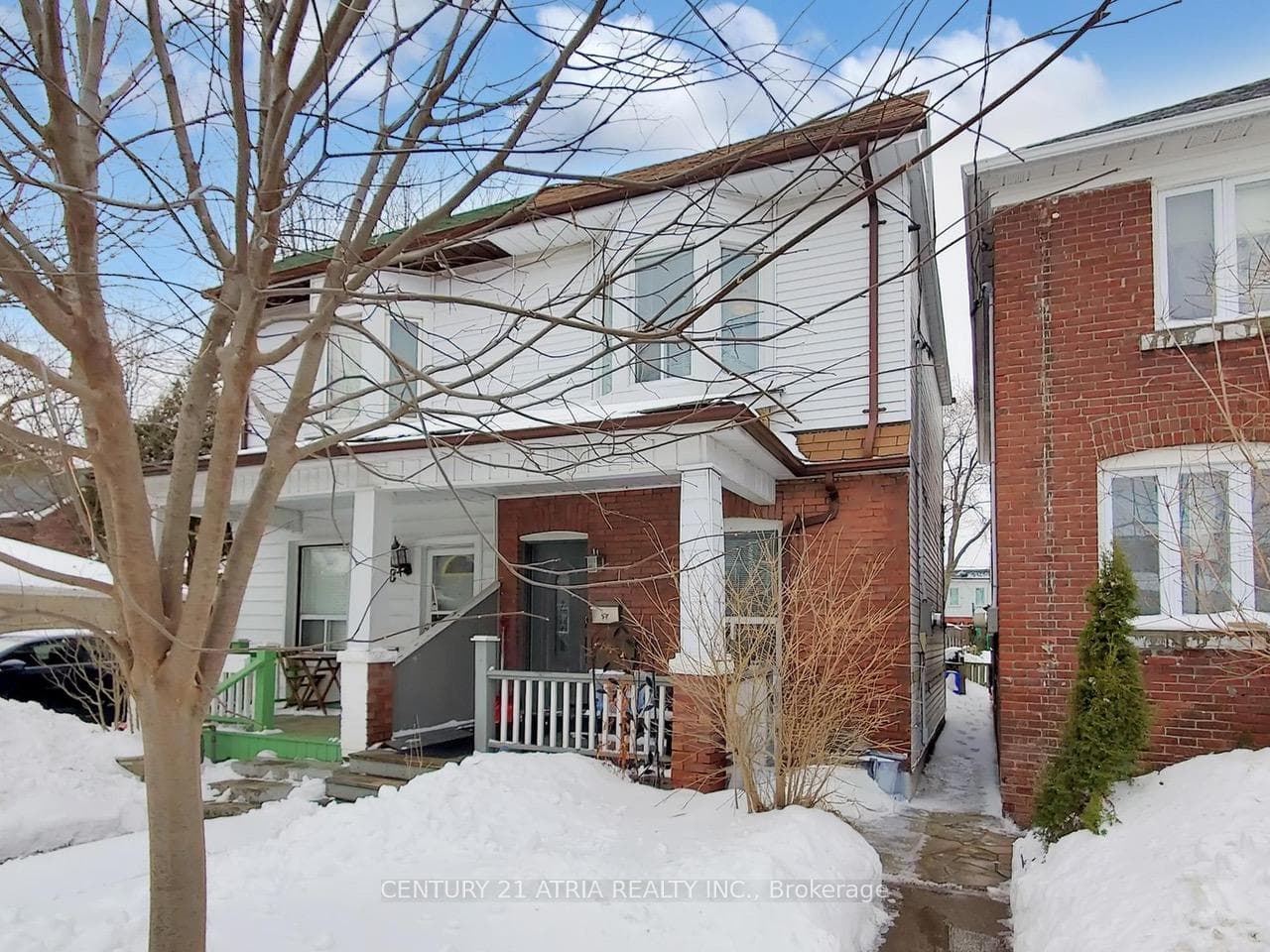 40 Sibley Avenue, The Beaches / Upper Beaches, ON M4C 5E9 - Photo 1