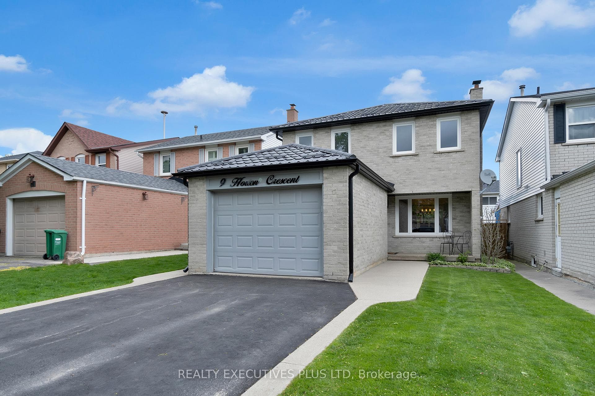 9 Horton Crescent, Brampton