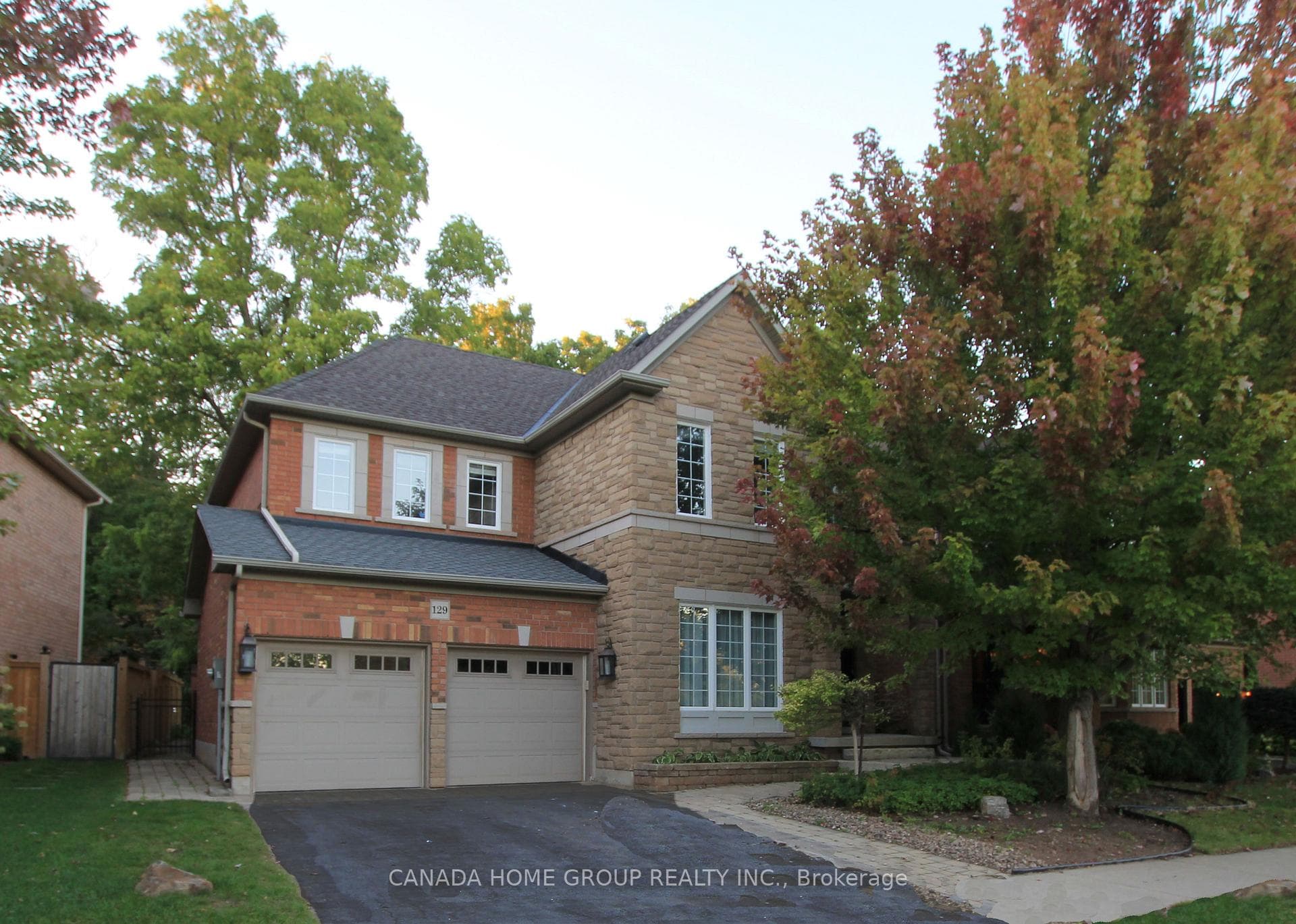 129 Creek Path Avenue, Oakville, ON L6L 8T3 - Photo 1