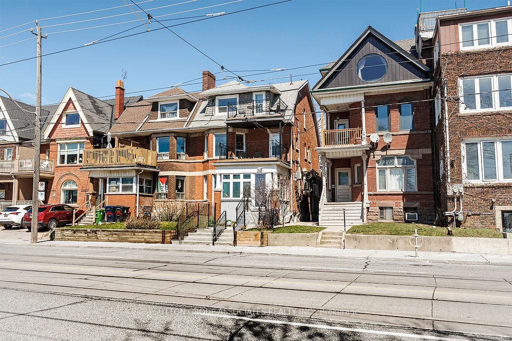 1546 King Street, High Park / Junction / Roncesvalles, ON M6K 1J6 - Photo 1