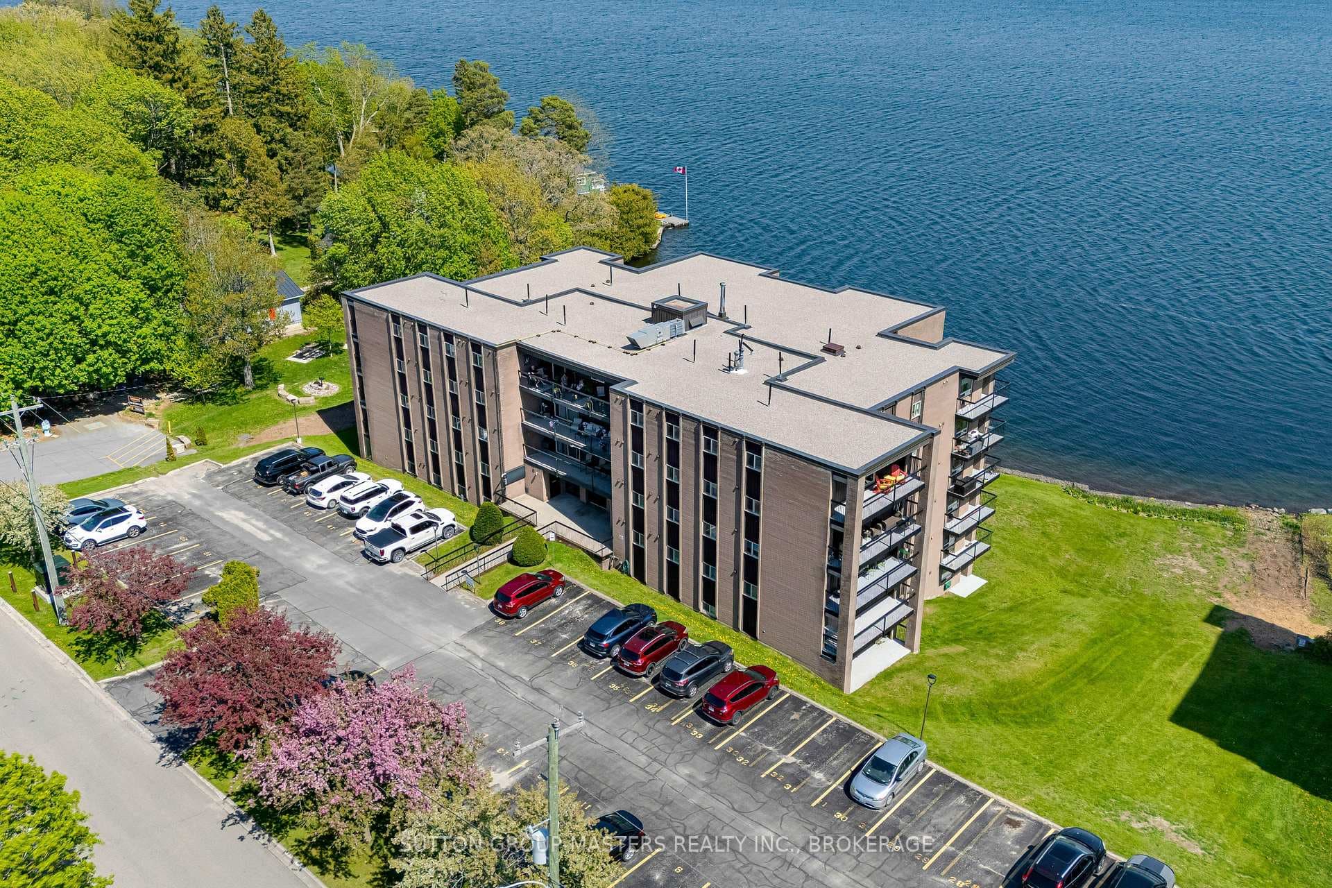 610 William Street South N/A Unit 302, Gananoque