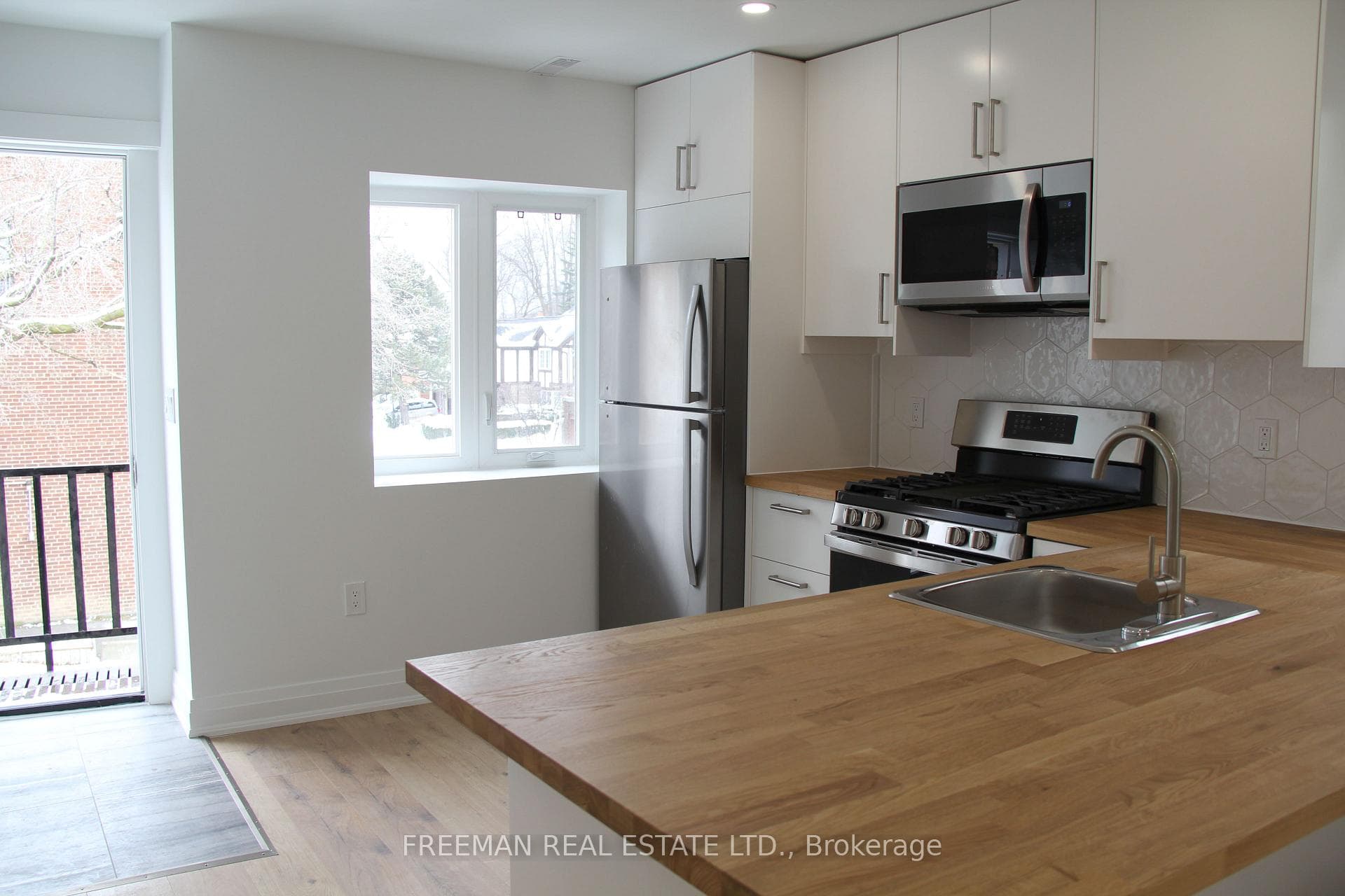 3449 Yonge Street Unit 2, Lawrence Park / Bedford Park, ON M4N 2N3 - Photo 1