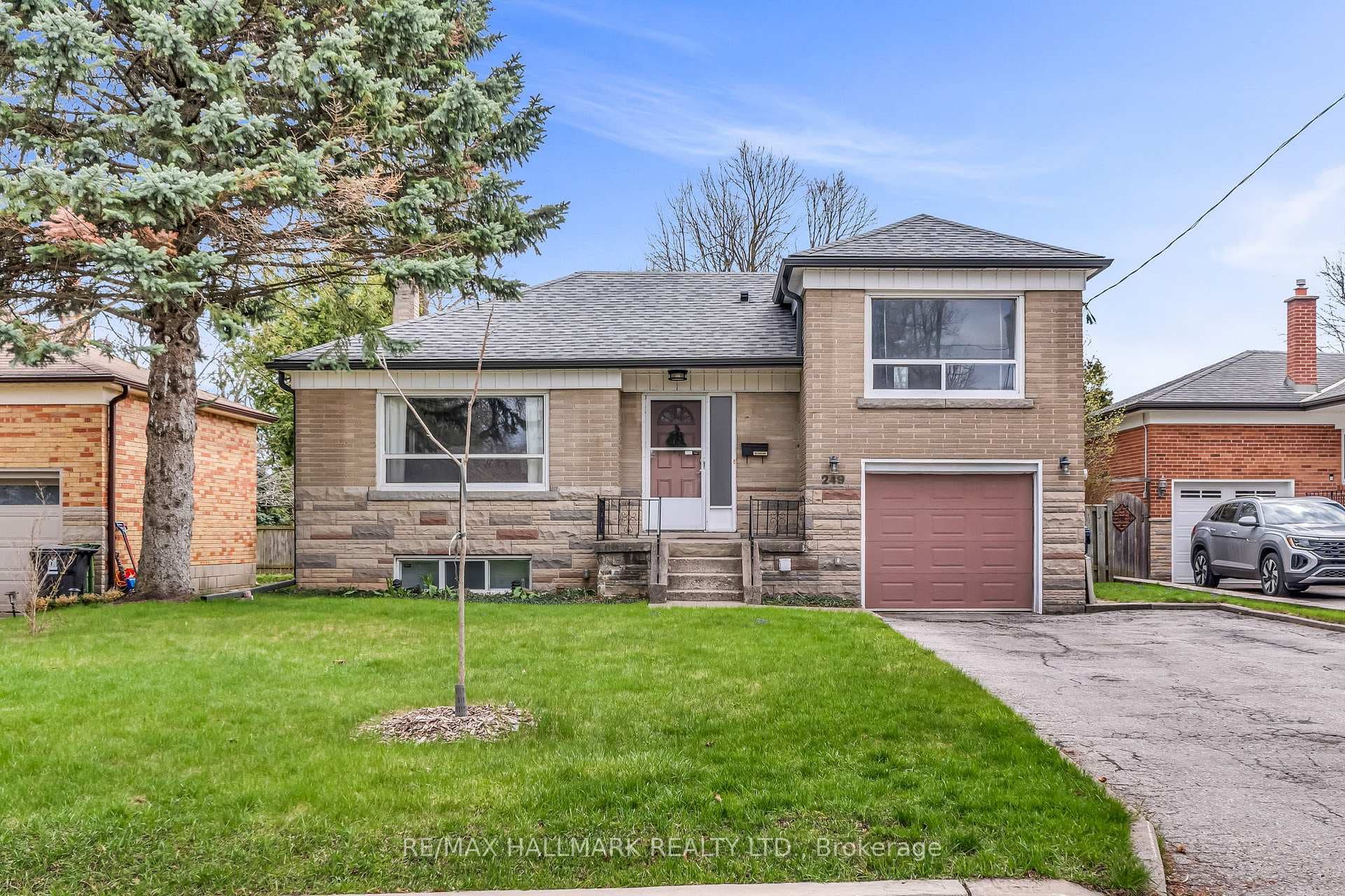 249 Park Home Avenue, Thornhill / Willowdale, ON M2R 1A1 - Photo 1