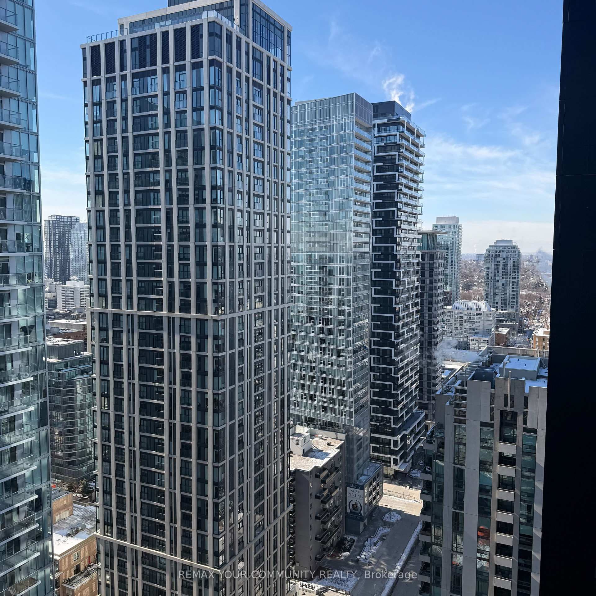110 Broadway Avenue Unit 2704s, Leaside / Davisville, ON M4P 1V7 - Photo 1