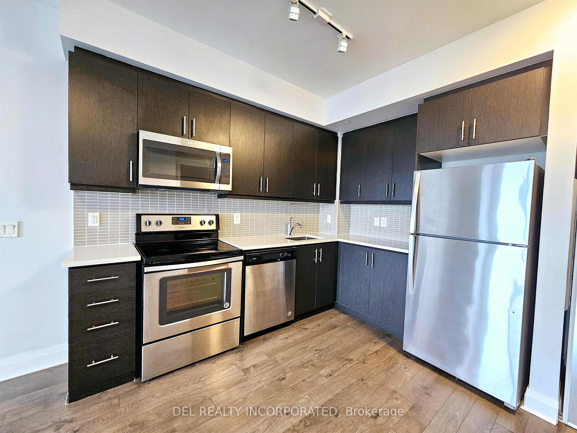 15 Zorra Street Unit 1810, Etobicoke (Islington / Rexdale), ON M8Z 4Z6 - Photo 1