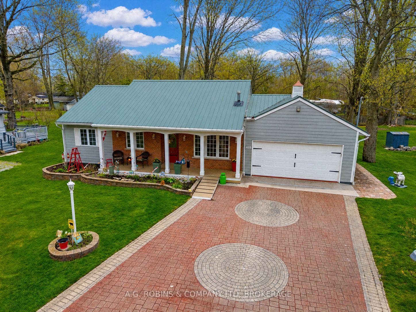 633 Wyldewood Road, Port Colborne