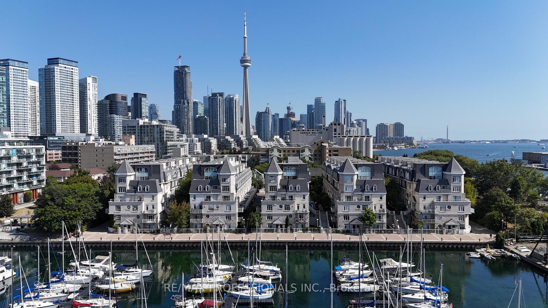 36 Stadium Road Unit 579, Downtown Toronto / Waterfront, ON M5V 3P4 - Photo 1