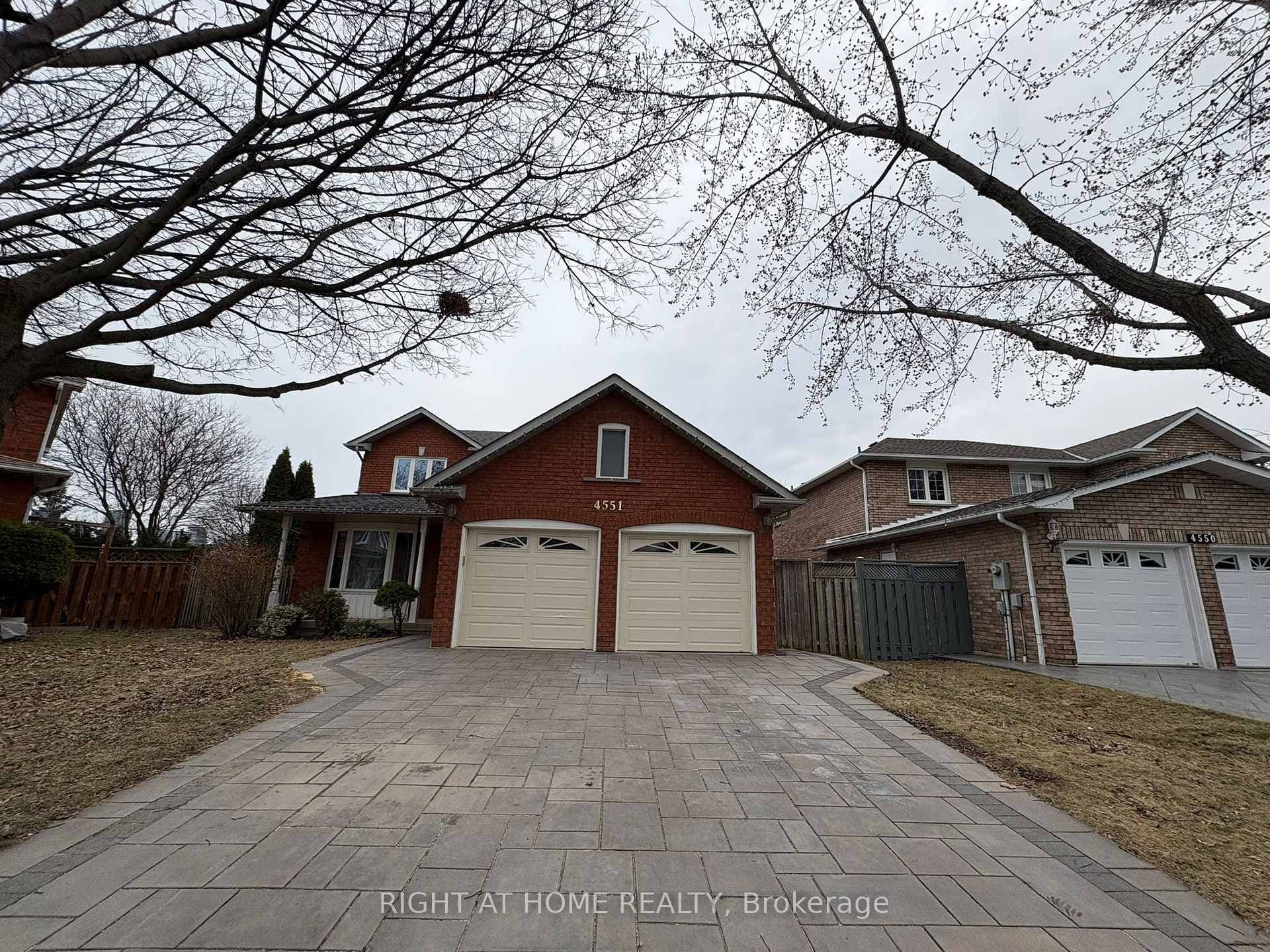4551 Carpenter Court, Mississauga, ON L5V 1C5 - Photo 1