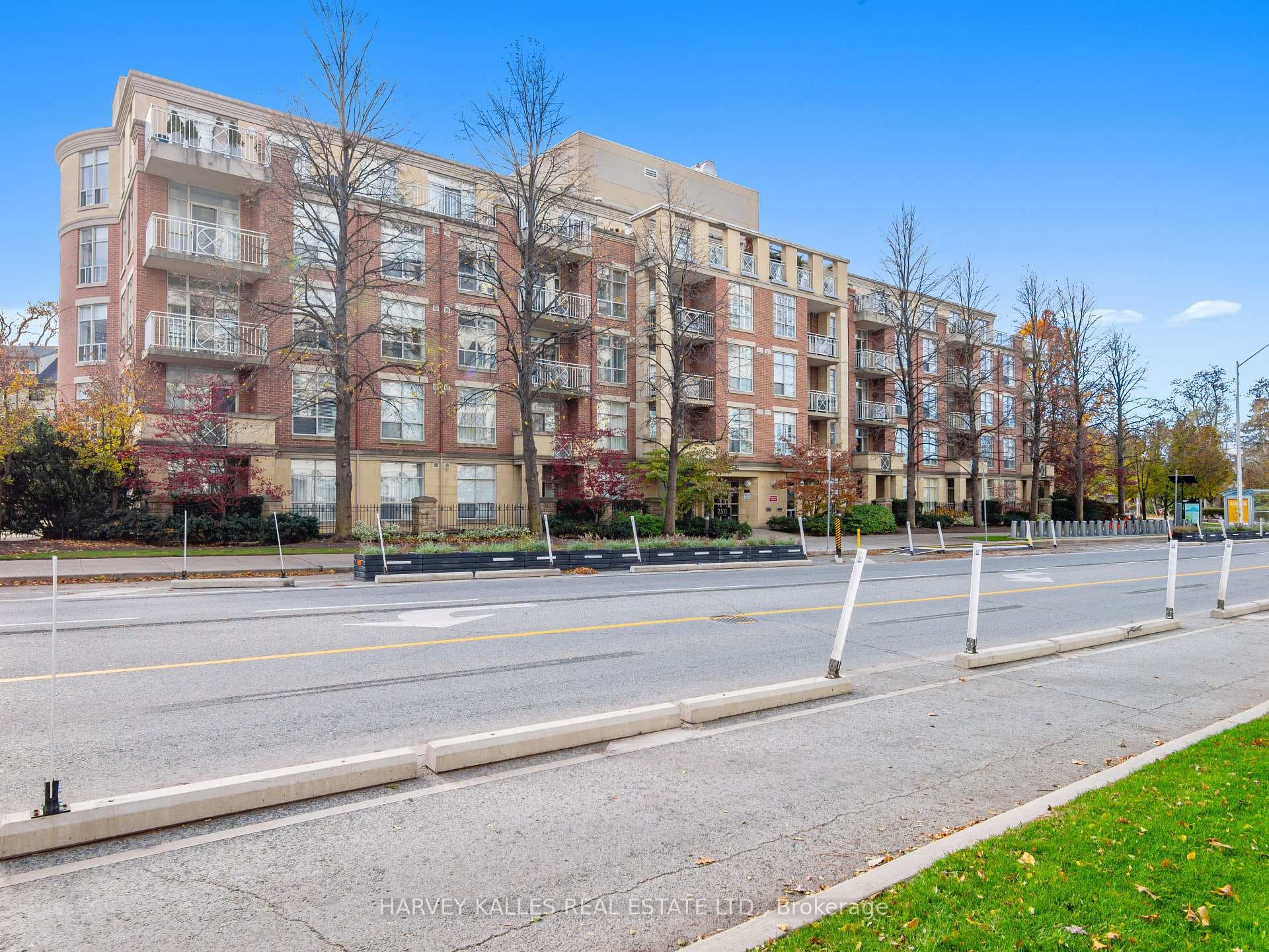 2511 Bloor Street Unit 305, High Park / Junction / Roncesvalles, ON M6S 5A6 - Photo 1