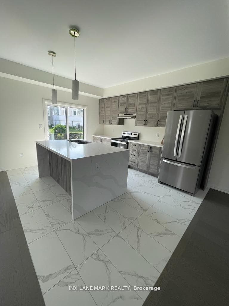 12 Lahey Crescent, Penetanguishene, ON L9M 0W1 - Photo 1