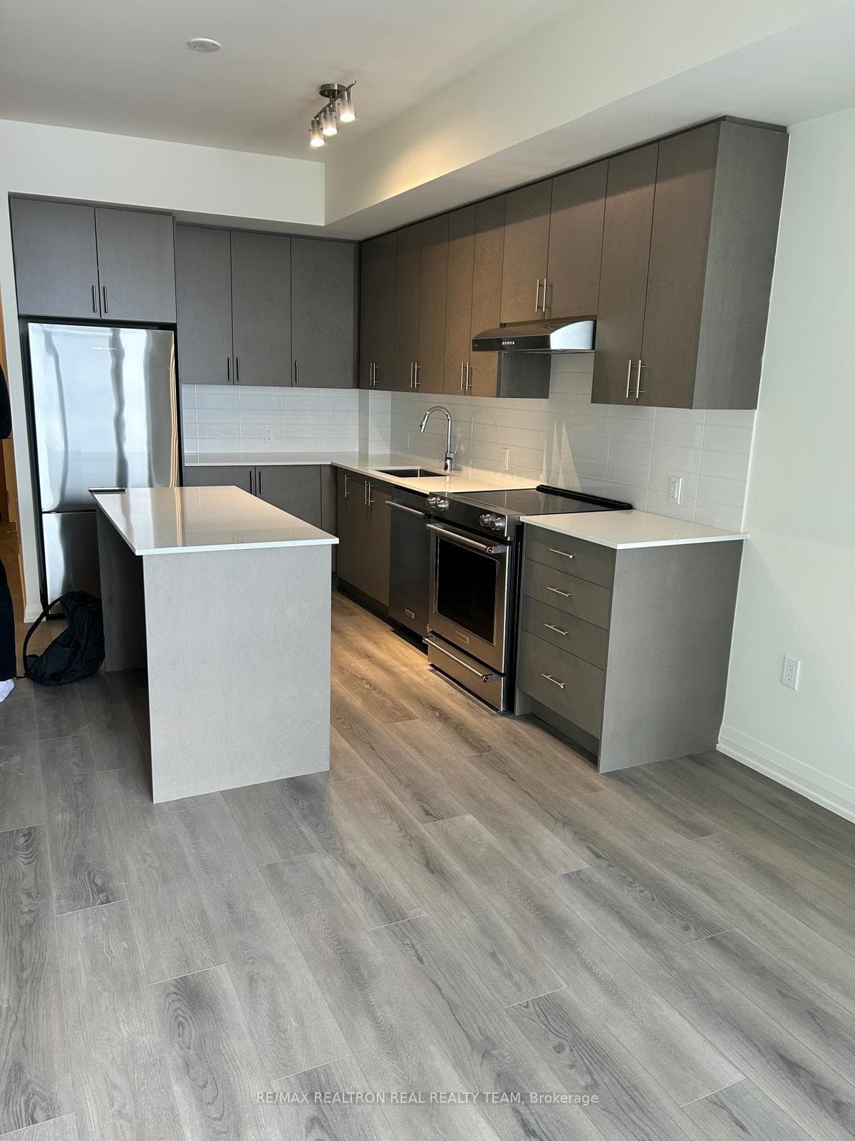 8960 Jane Street Unit 1211, Vaughan