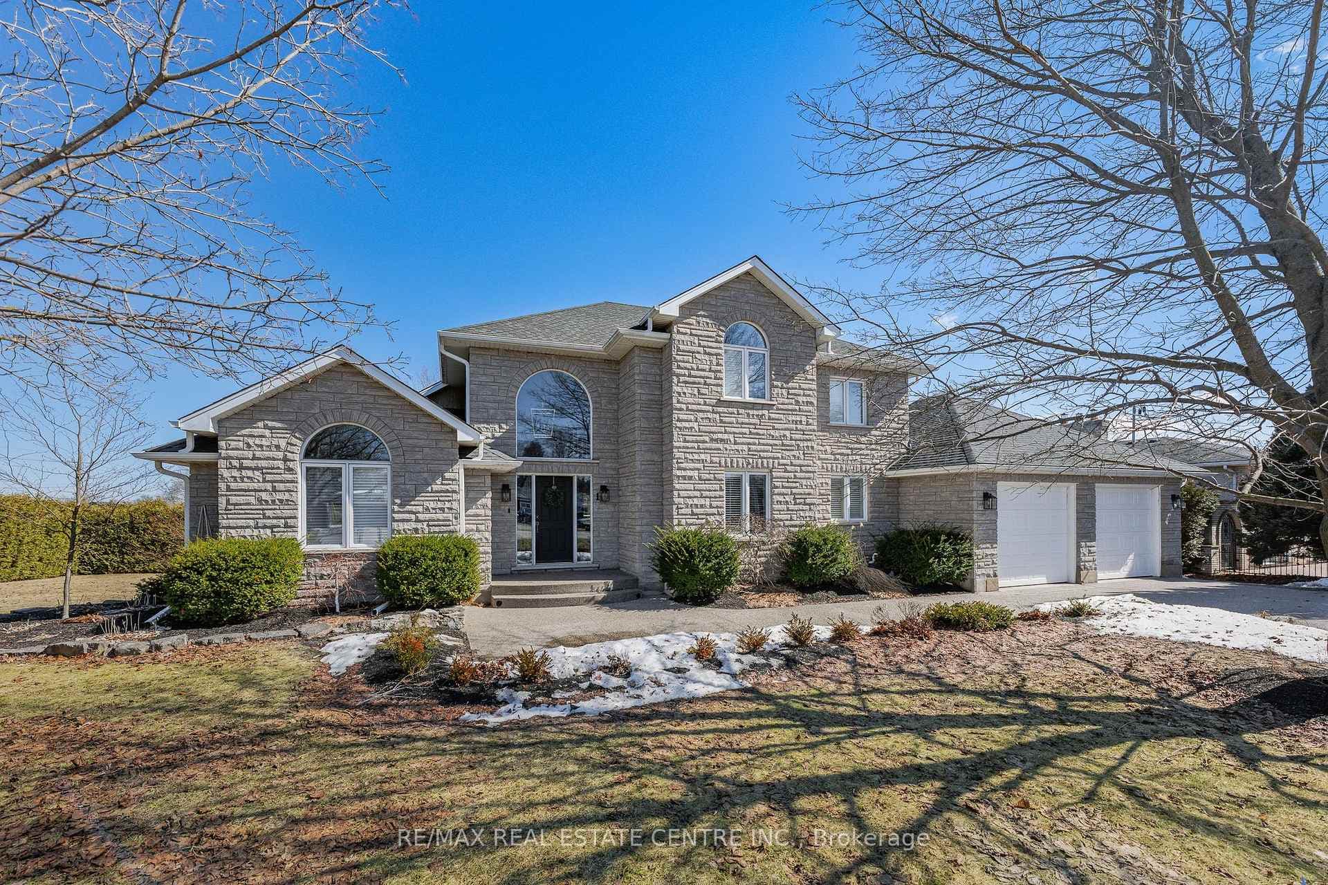 1 Brown Avenue, Cambridge, ON N1R 5S3 - Photo 1