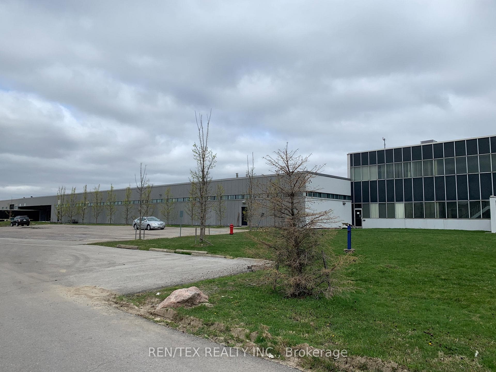 500 Edward Avenue Unit 2, Richmond Hill, ON L4C 4Y9 - Photo 1