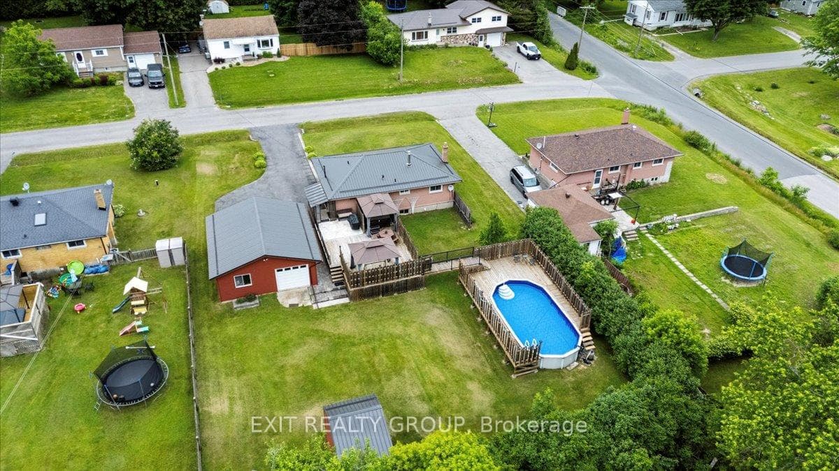 29 Barry Road, Quinte West, ON K8V 0M3 - Photo 1