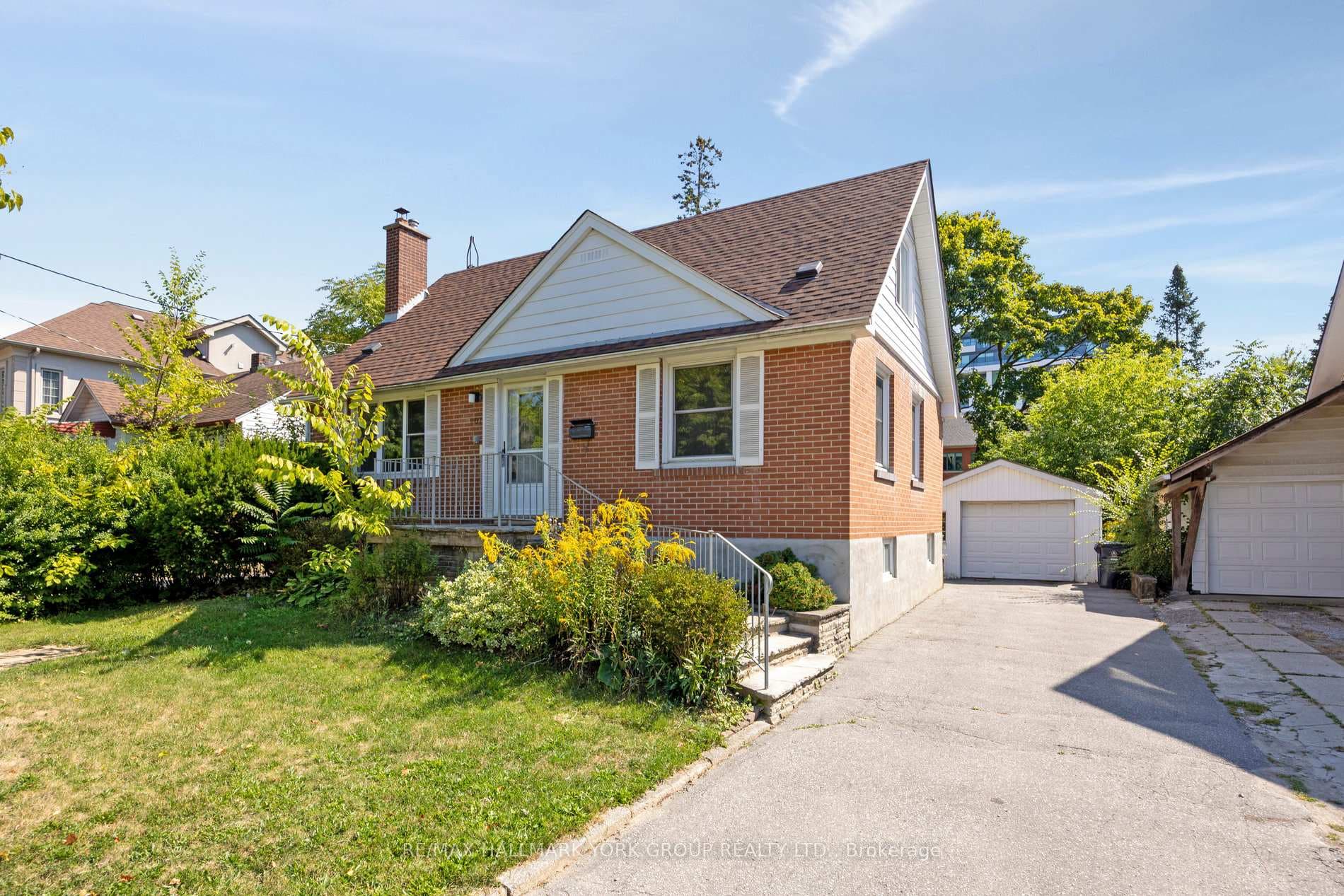 207 Maplehurst Avenue, Willowdale / Newtonbrook, ON M2N 3C3 - Photo 1