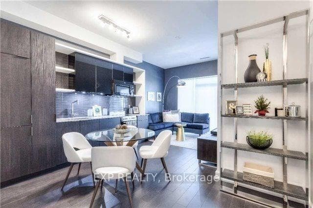 6 Parkwood Avenue Unit 201, Annex / Yorkville / Summerhill, ON M4V 0A3 - Photo 1