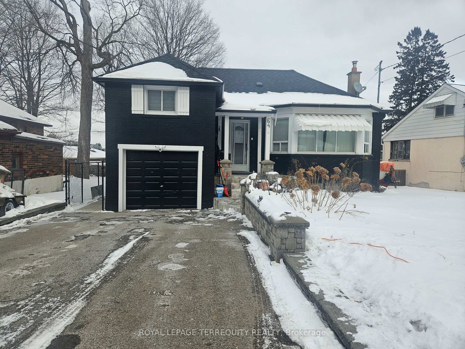 64 Pelmo Crescent, York / Weston, ON M9N 2X5 - Photo 1