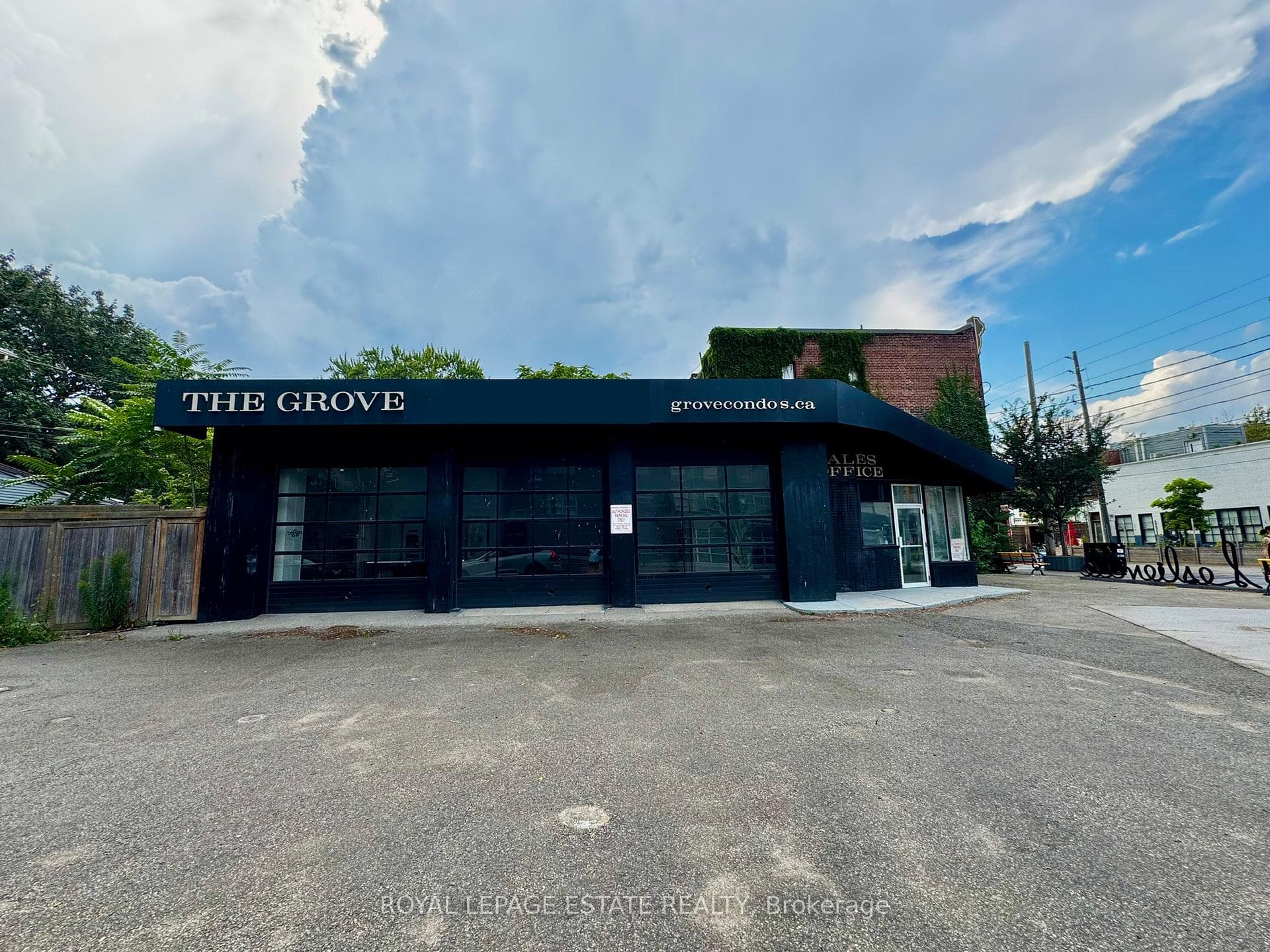 1001 Queen Street, Riverdale / Leslieville, ON M4M 1K2 - Photo 1