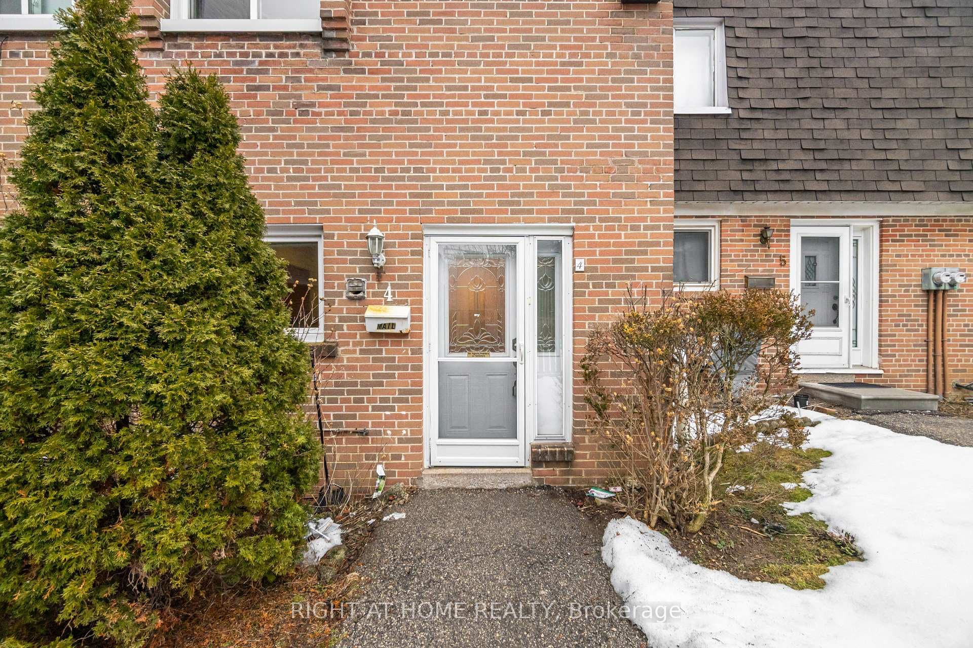 415 Silverstone Drive Unit 4, Etobicoke (West Mall / Rexdale), ON M9V 3K6 - Photo 1