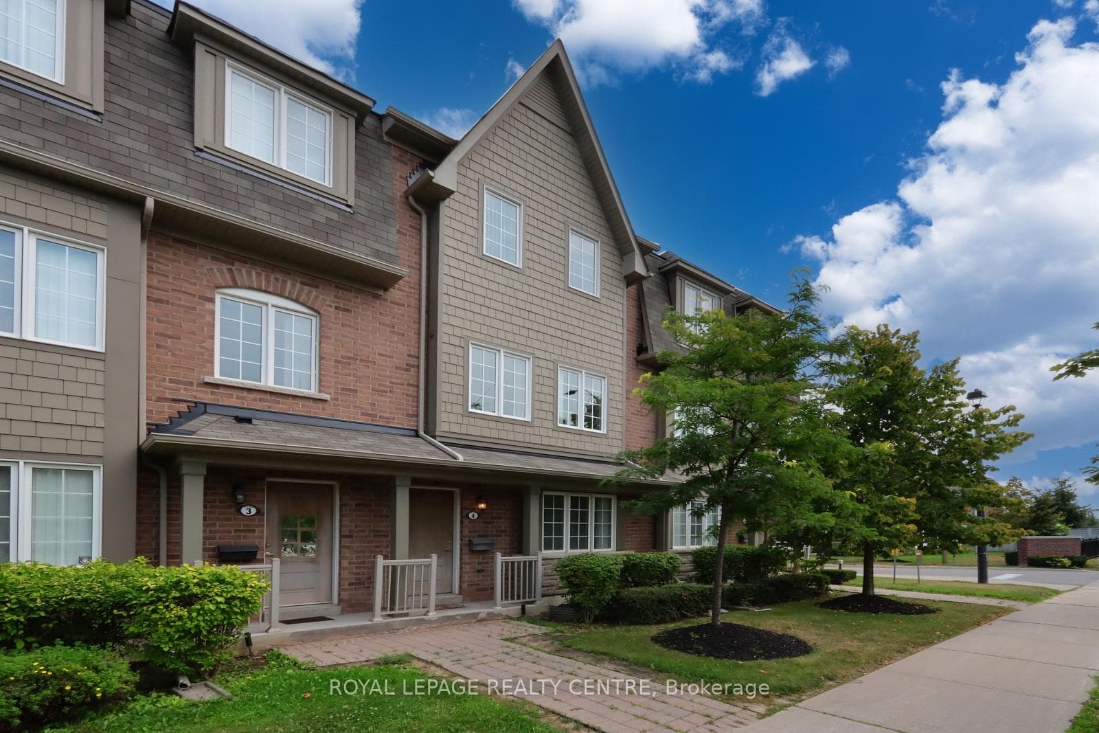 3190 Boxford Crescent Unit 4, Mississauga, ON L5M 0A4 - Photo 1