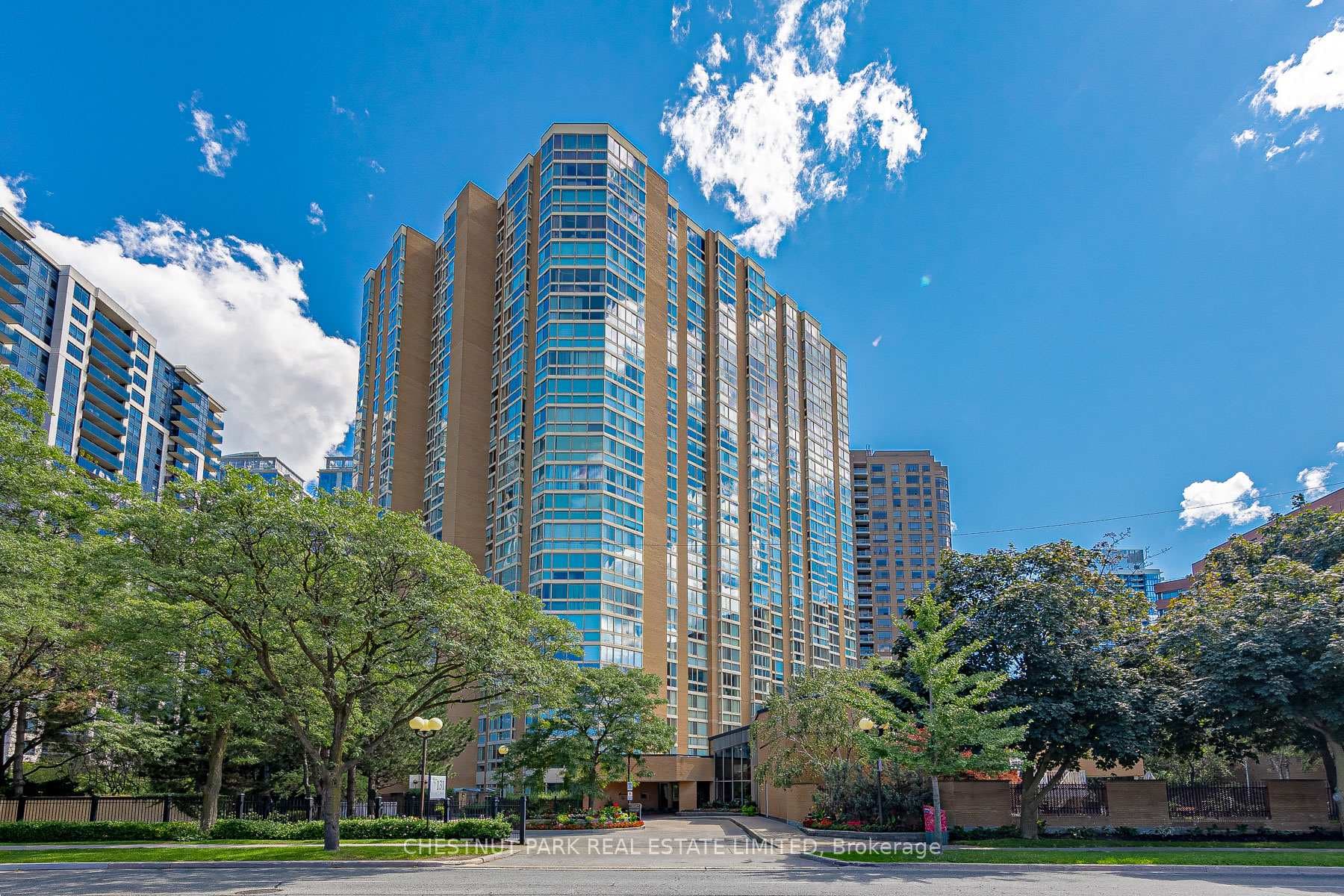 131 Beecroft Road Unit 1504, Thornhill / Willowdale, ON M2N 6G9 - Photo 1
