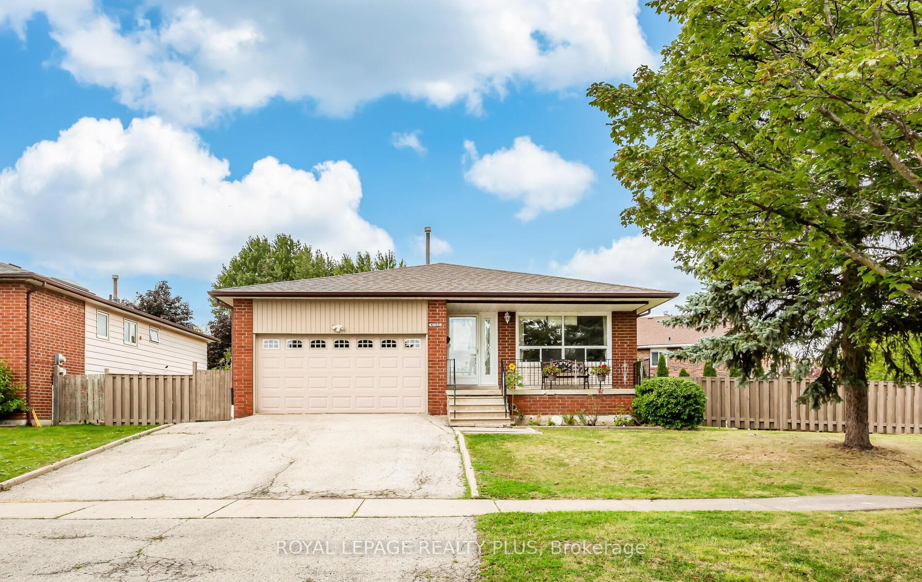 2844 Kingsberry Crescent Unit Upper, Mississauga, ON L5B 2K9 - Photo 1