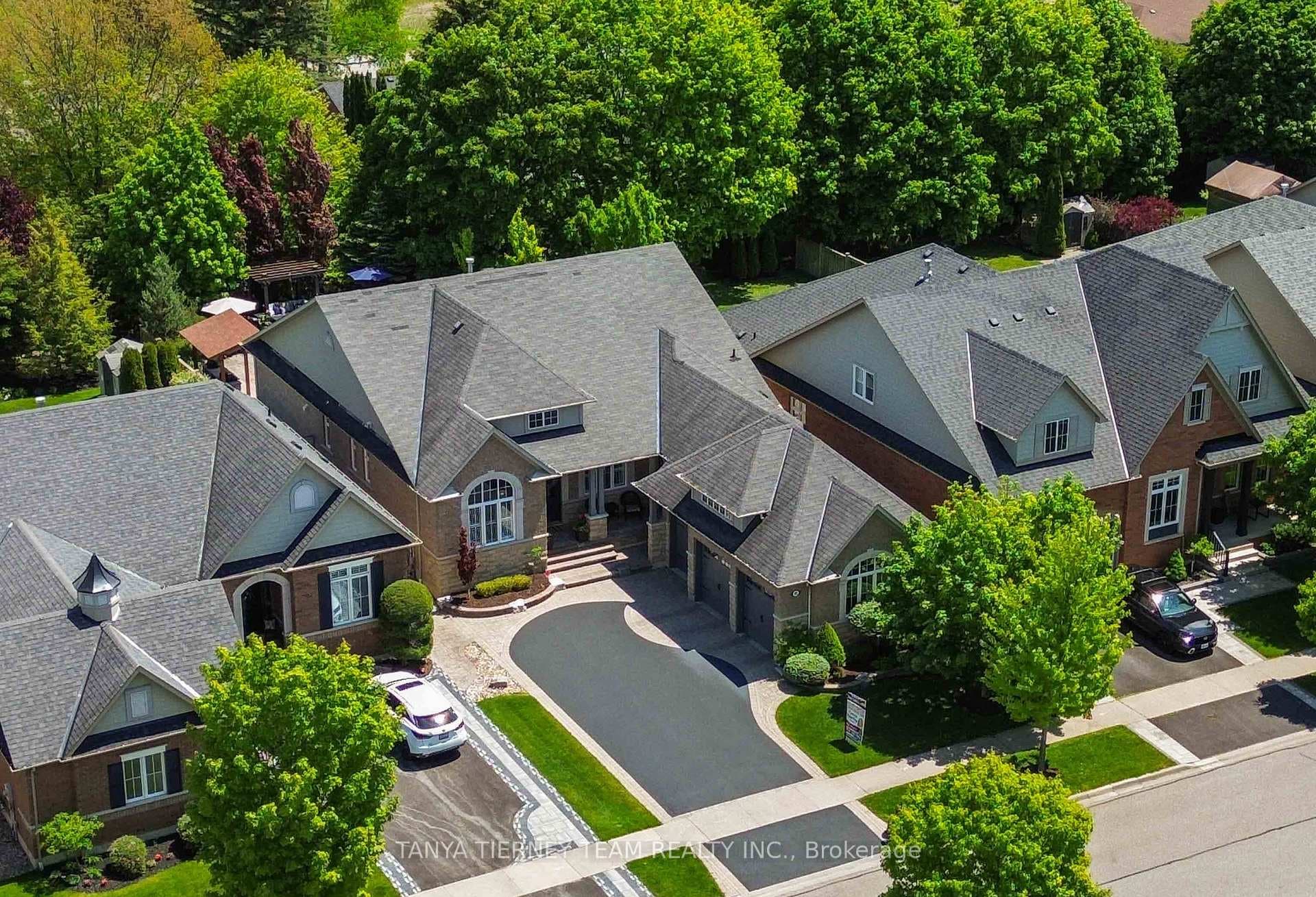 25 Montana Crescent, Whitby, ON L1M 0B8 - Photo 1