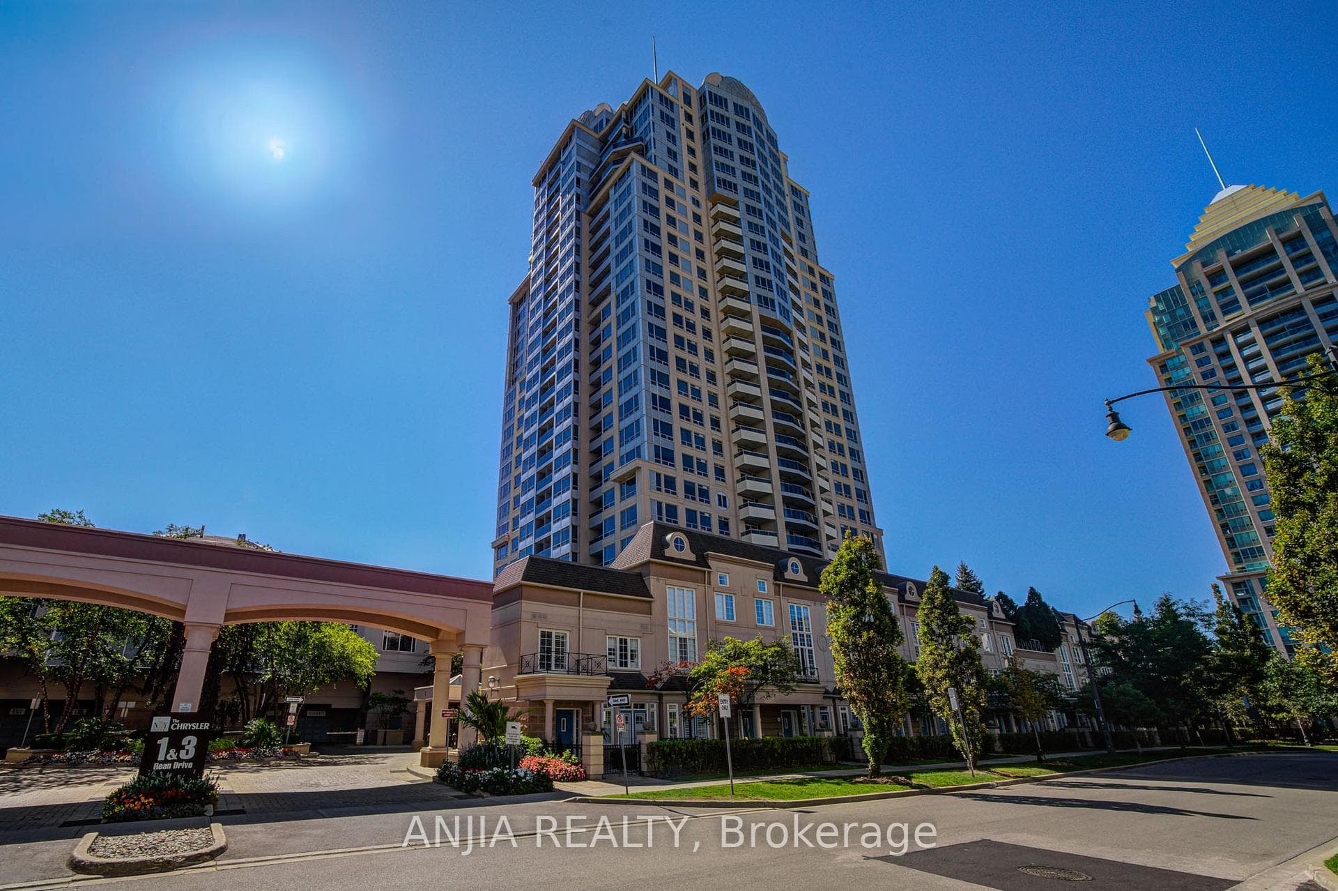 1 Rean Drive Unit 908, Hillcrest Village / Bayview Village, ON M2K 3C1 - Photo 1