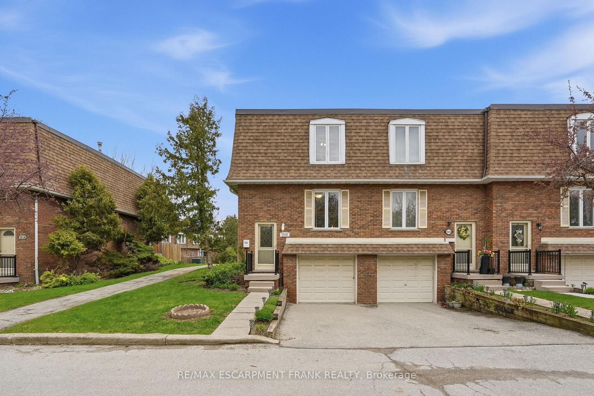 1538 Westminster Place, Burlington