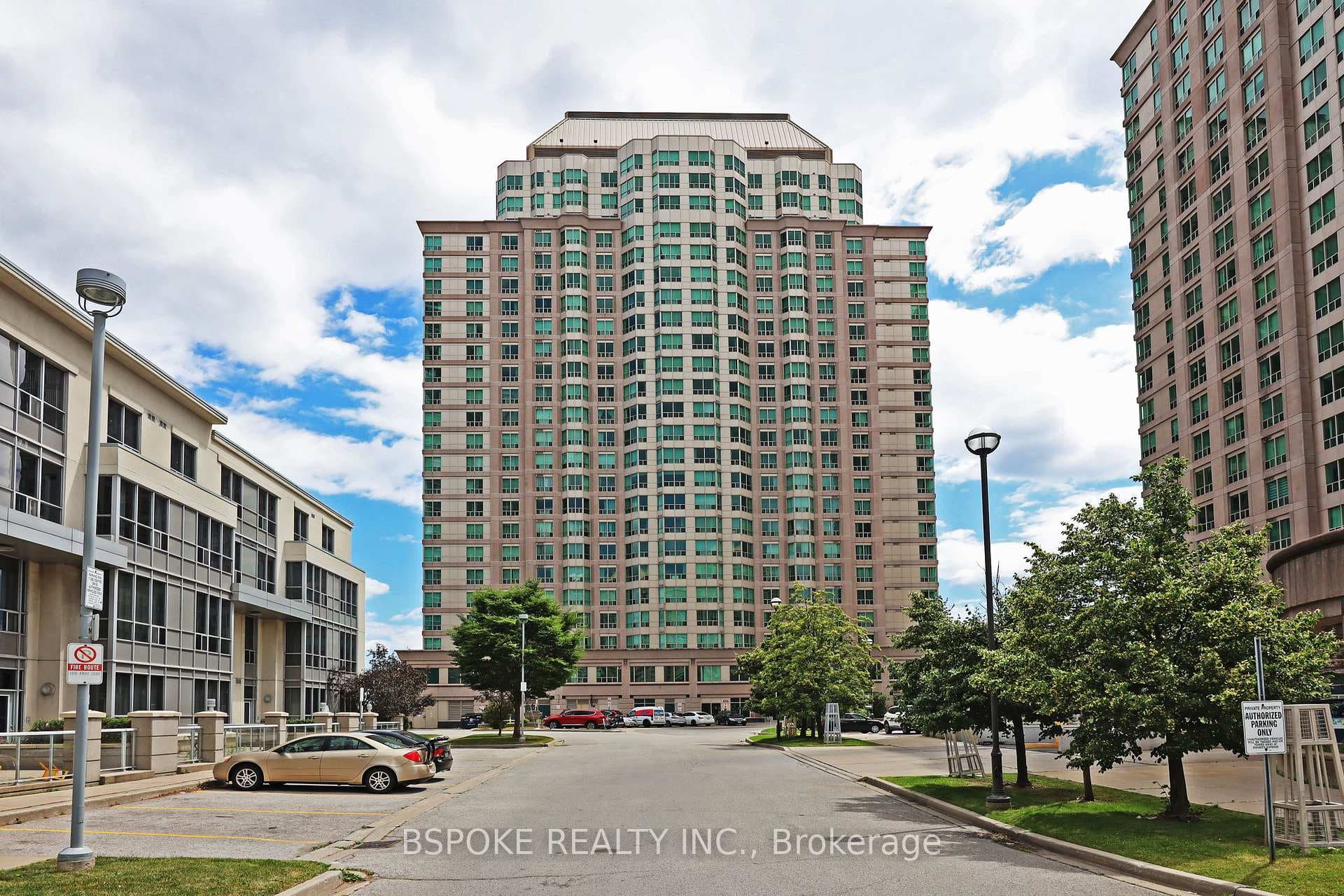 11 Lee Centre Drive Unit PH303, Toronto E09