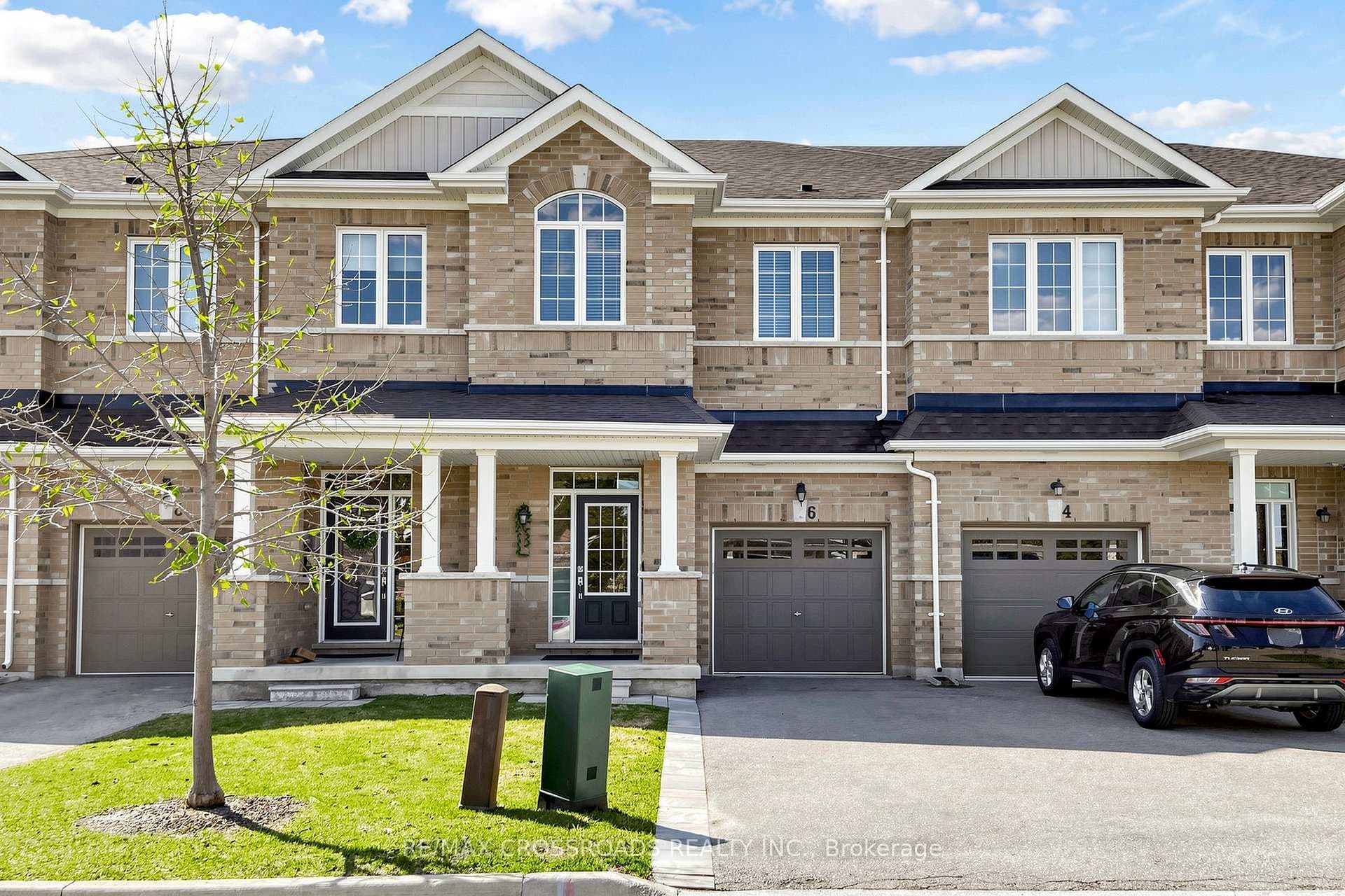 6 Angela Street, Bradford West Gwillimbury, ON L3Z 0A2 - Photo 1