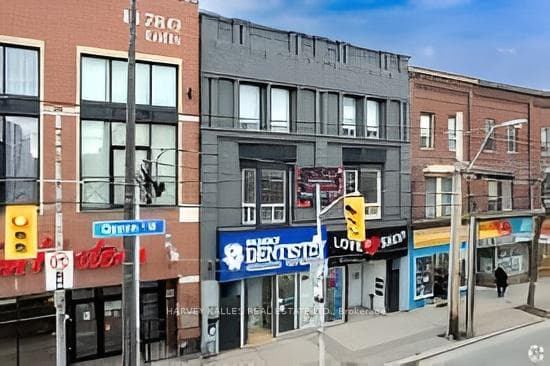 1476 Queen Street, High Park / Junction / Roncesvalles, ON M6K 1M4 - Photo 1