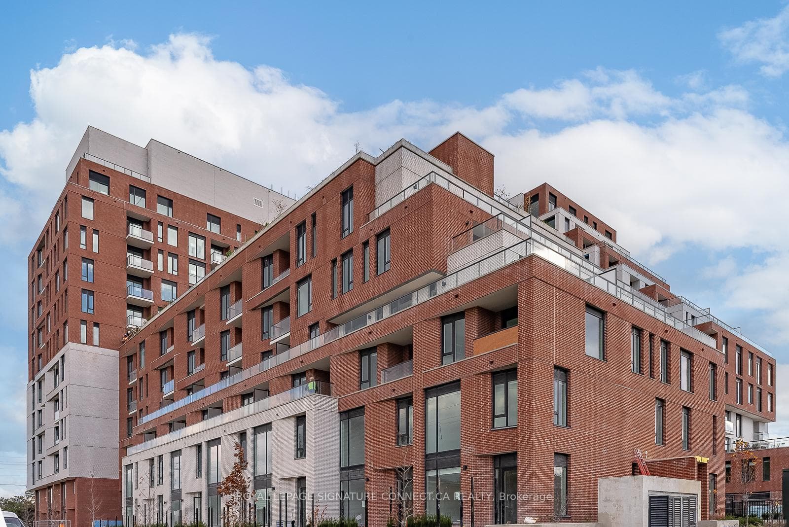 3100 Keele Street Unit 421, Downsview / Black Creek, ON M3M 0E1 - Photo 1