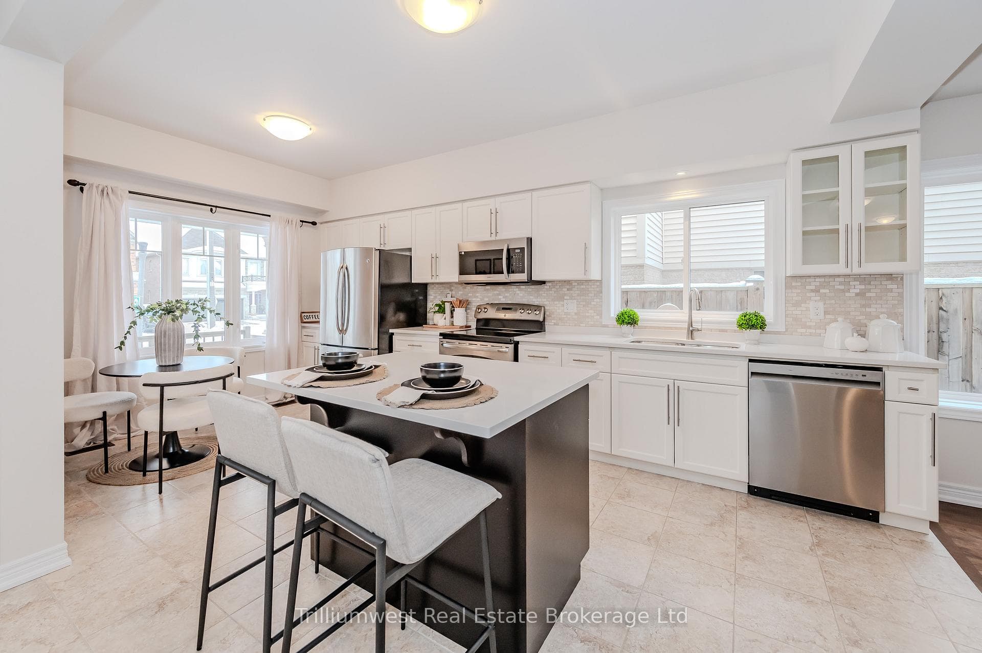 760 ROBERT FERRIE Drive, Kitchener, ON N2R 0B2 - Photo 1