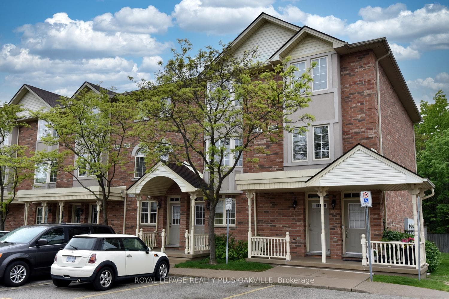 4045 Upper Middle Road Unit 14, Burlington, ON L7M 4S8 - Photo 1