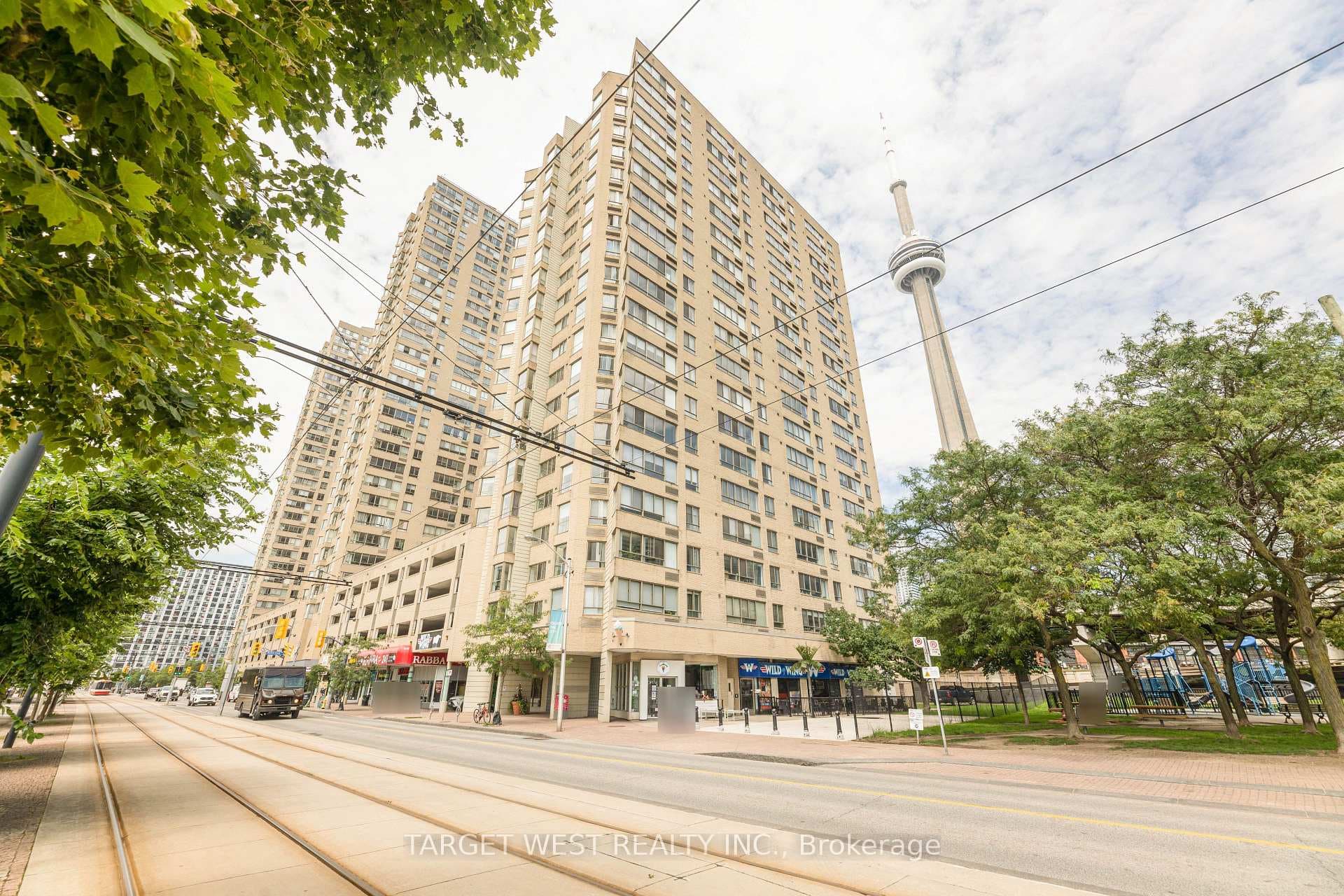 250 Queens Quay Unit 1903, Toronto C01