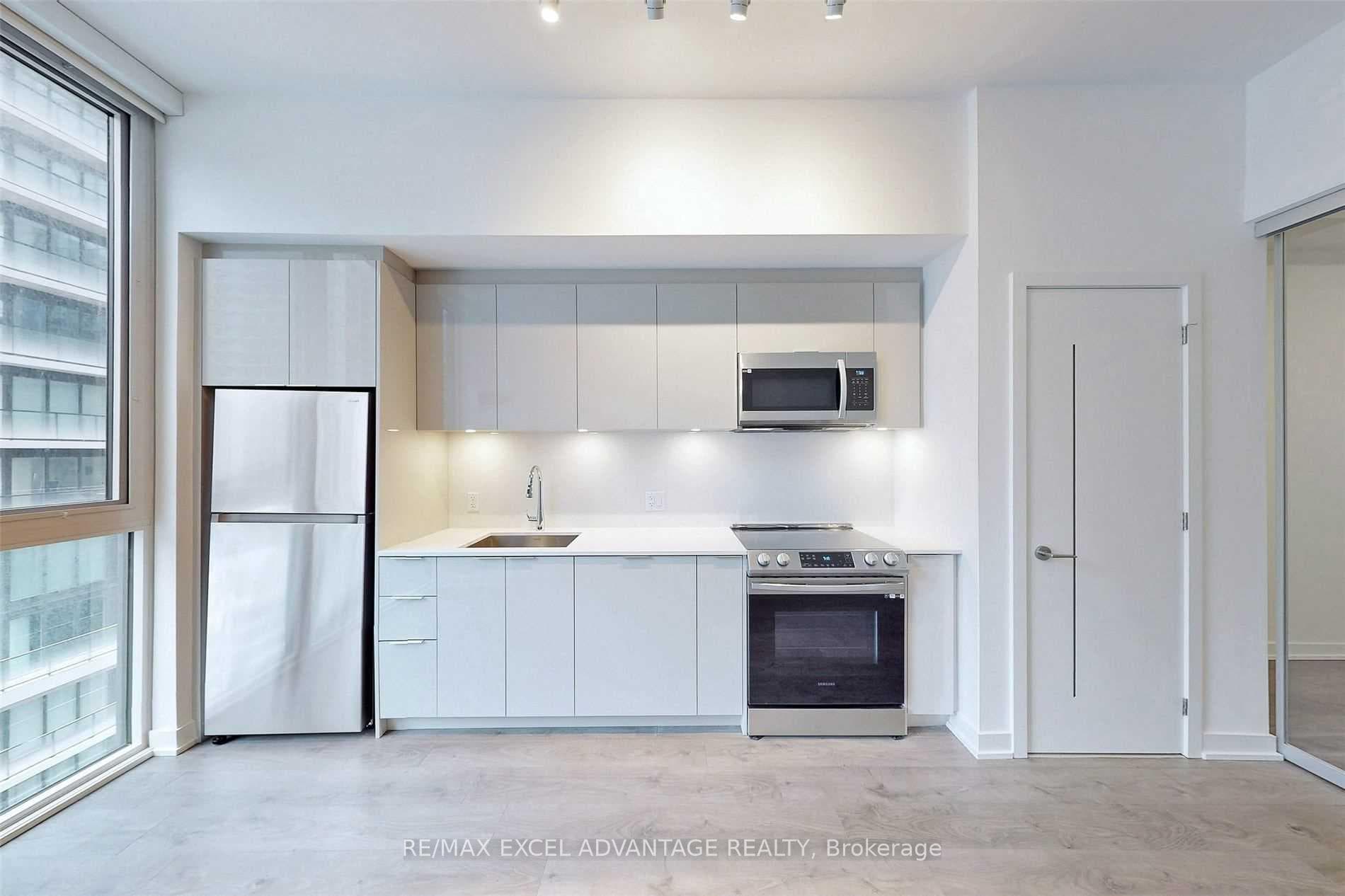 357 King Street Unit 2605, Toronto C01