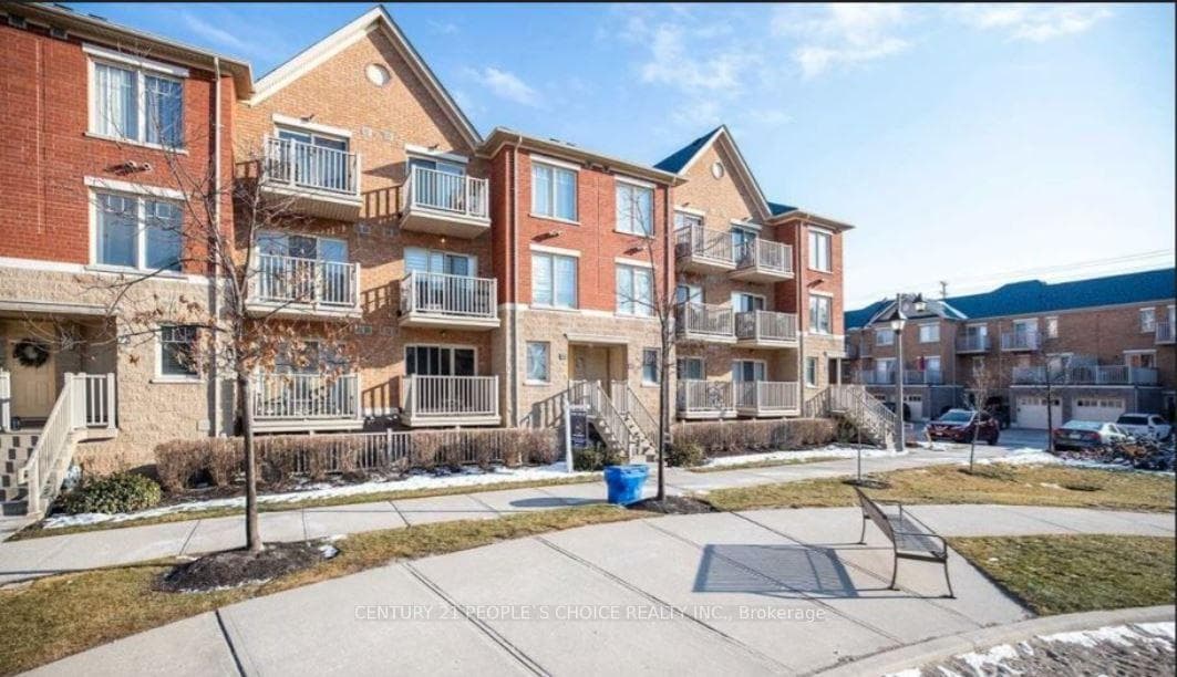 5050 Intrepid Drive Unit 74, Mississauga, ON L5M 0E5 - Photo 1