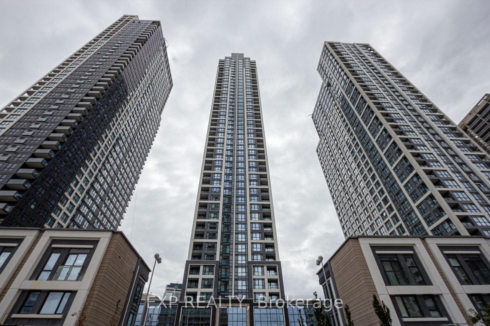 7 Mabelle Avenue Unit 804, Etobicoke (Islington / Rexdale), ON M9A 4X1 - Photo 1