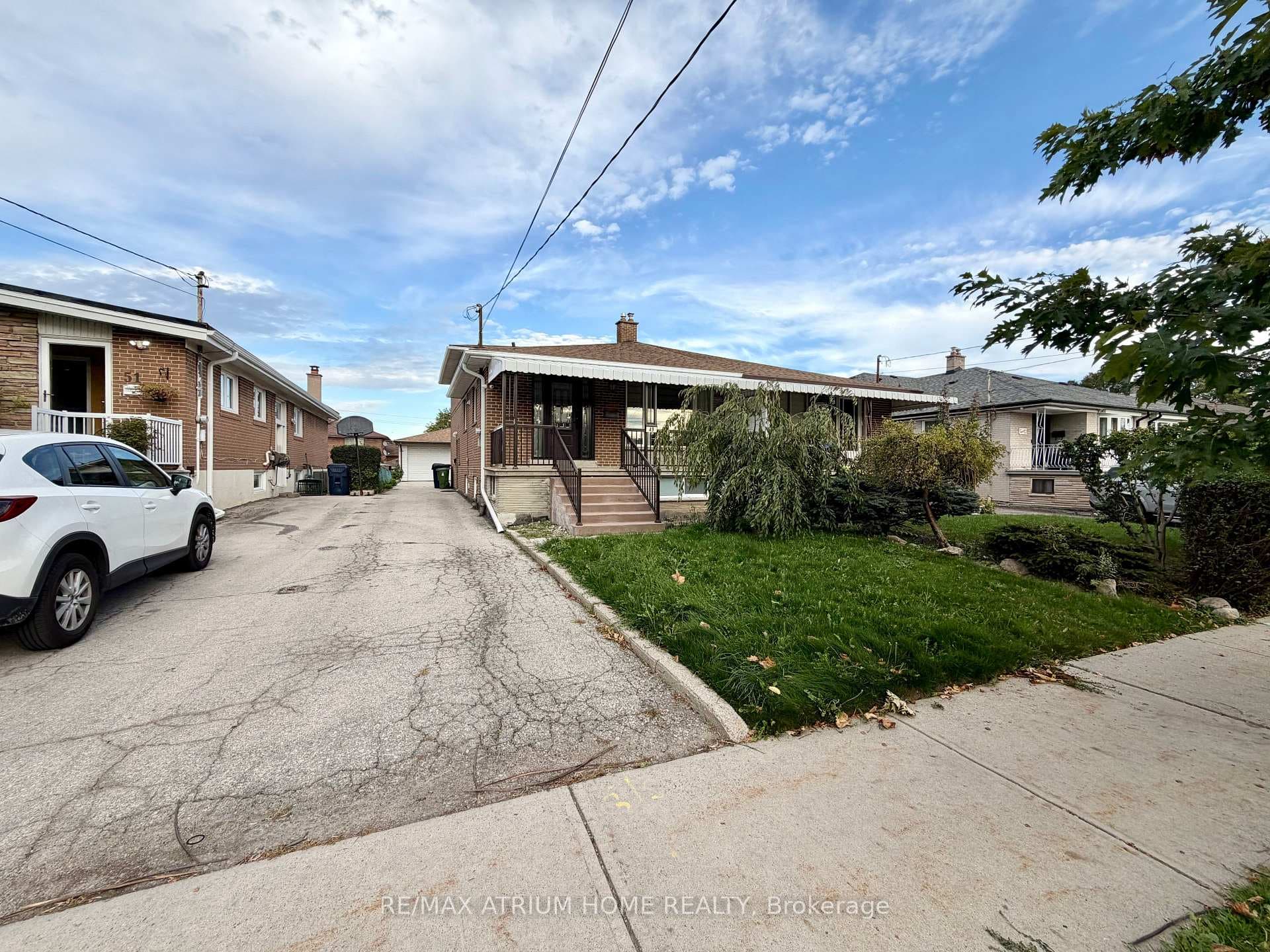 49 Howbert Drive Unit Ground Floor & Basement, York / Weston, ON M9N 3L1 - Photo 1