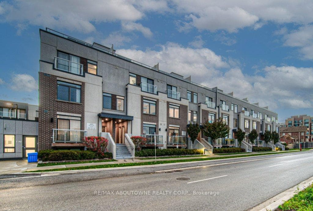 3078 Sixth Line Unit 321, Oakville, ON L6M 1P8 - Photo 1