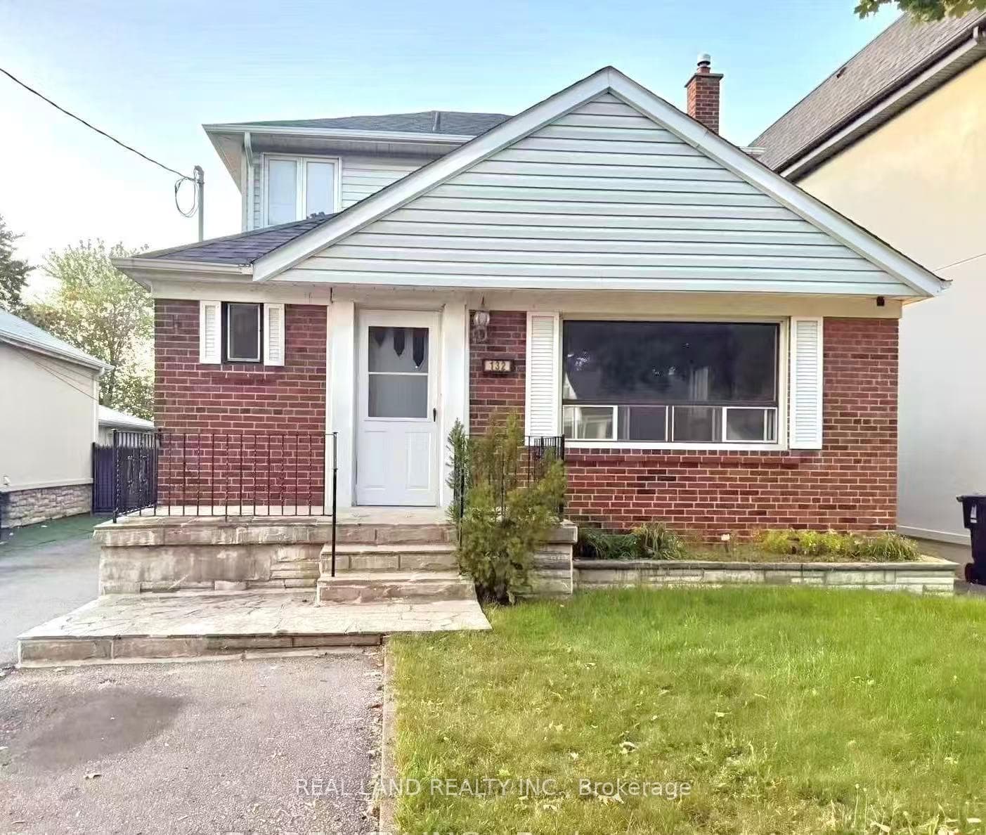 132 Edgecroft Road, Corso Italia / Dufferin Grove, ON M8Z 2C3 - Photo 1