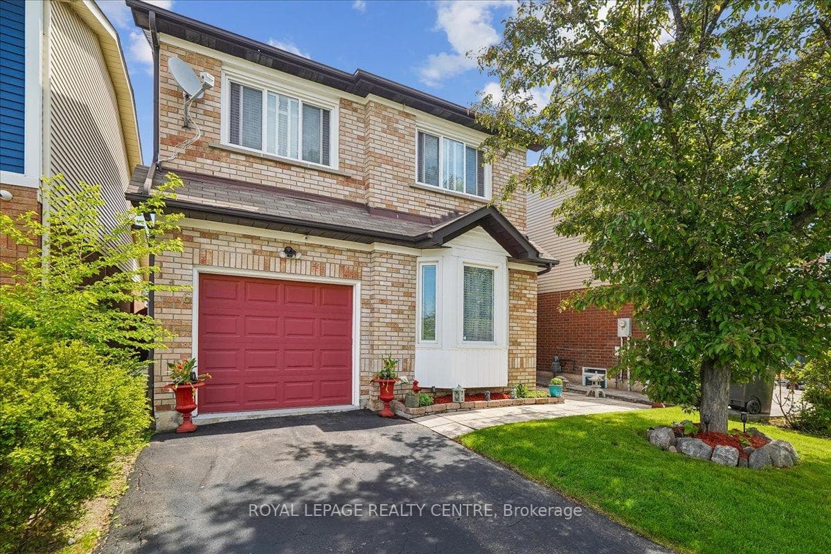 116 Chipmunk Crescent, Brampton, ON L6R 1B4 - Photo 1