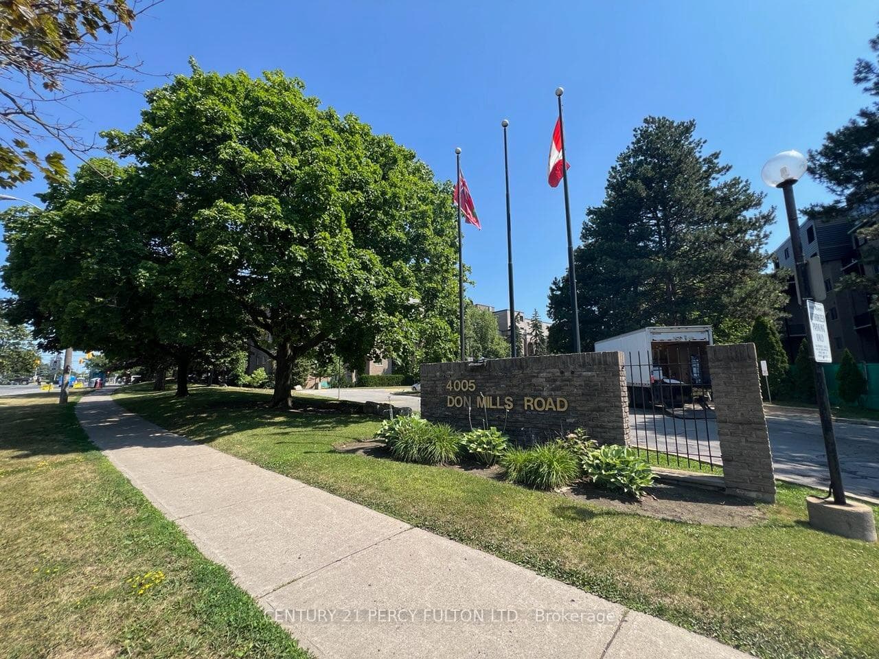 4005 Don Mills Road Unit 228, Hillcrest Village / Bayview Village, ON M2H 3J9 - Photo 1