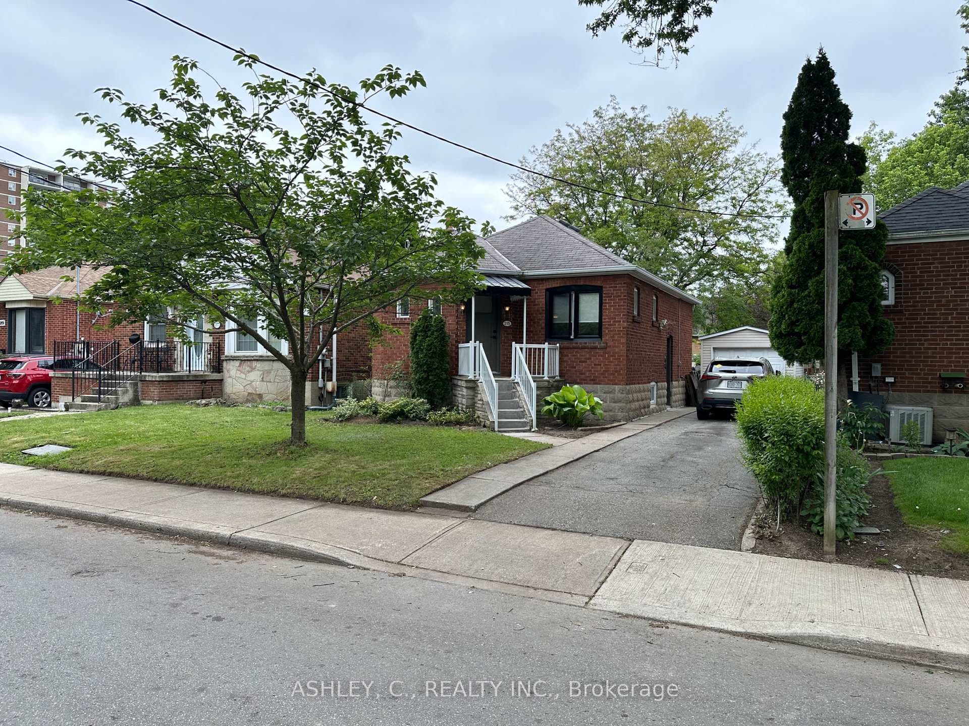 215 William Street, York / Weston, ON M9N 2H2 - Photo 1