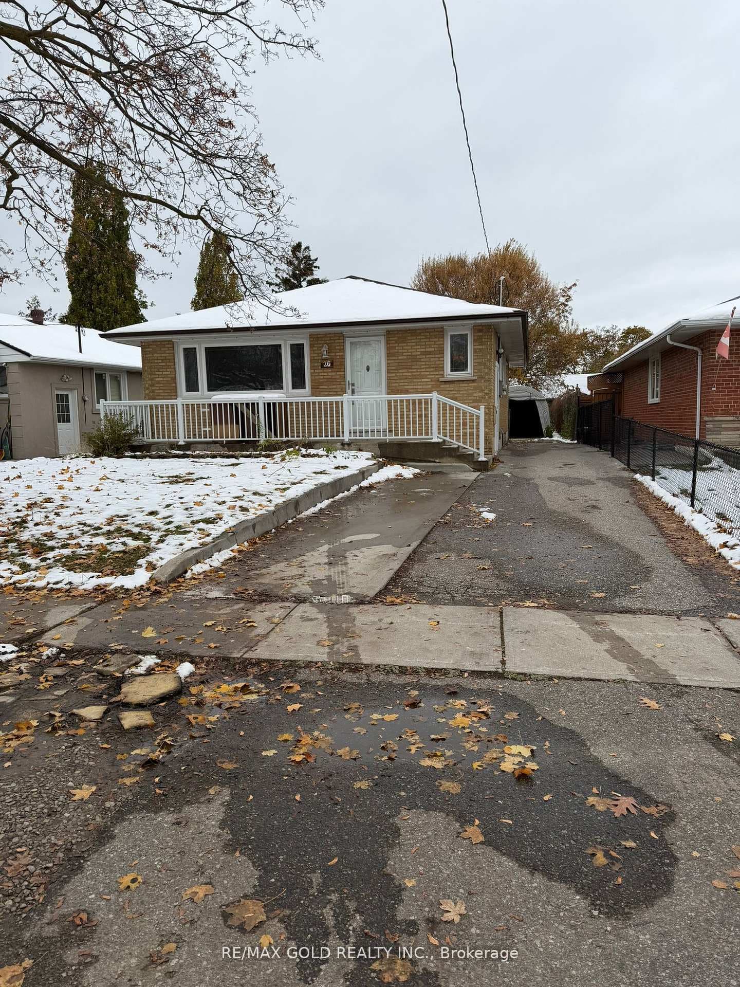 26 Moncrieff Drive Unit Upper, Etobicoke (West Mall / Rexdale), ON M9W 2R2 - Photo 1
