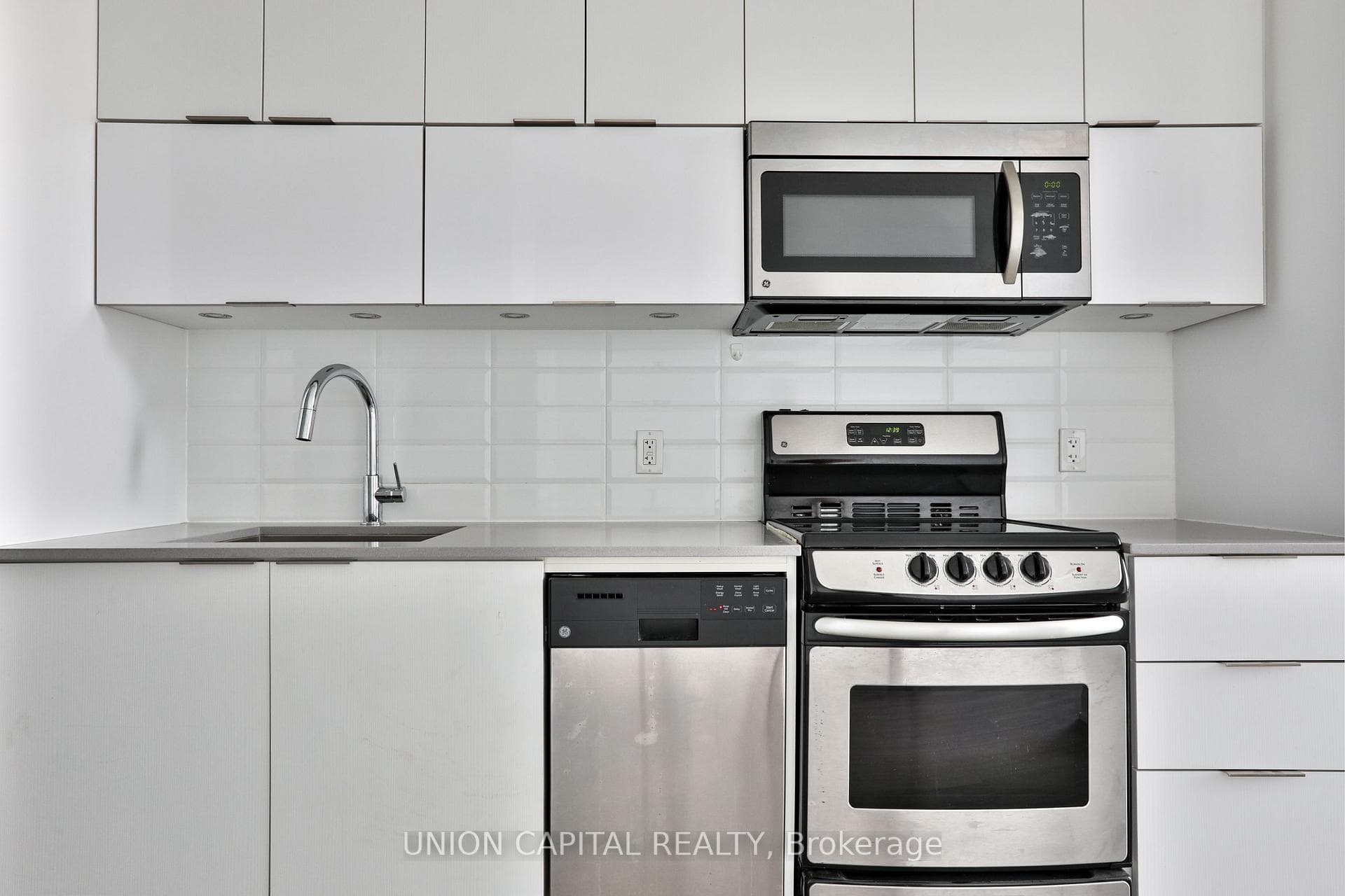 56 Annie Craig Drive Unit 305, Liberty Village / Parkdale / South Parkdale, ON M8V 0C8 - Photo 1